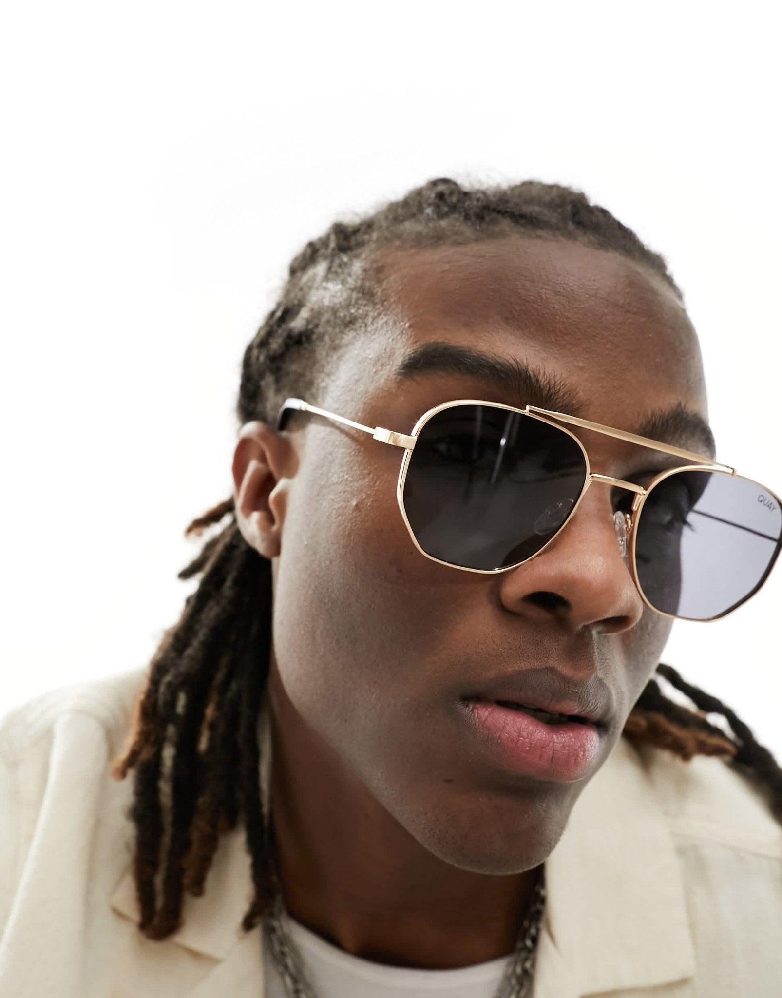 Quay locals only round aviator sunglasses in black polarised - ASOS Sample Sale EU Store