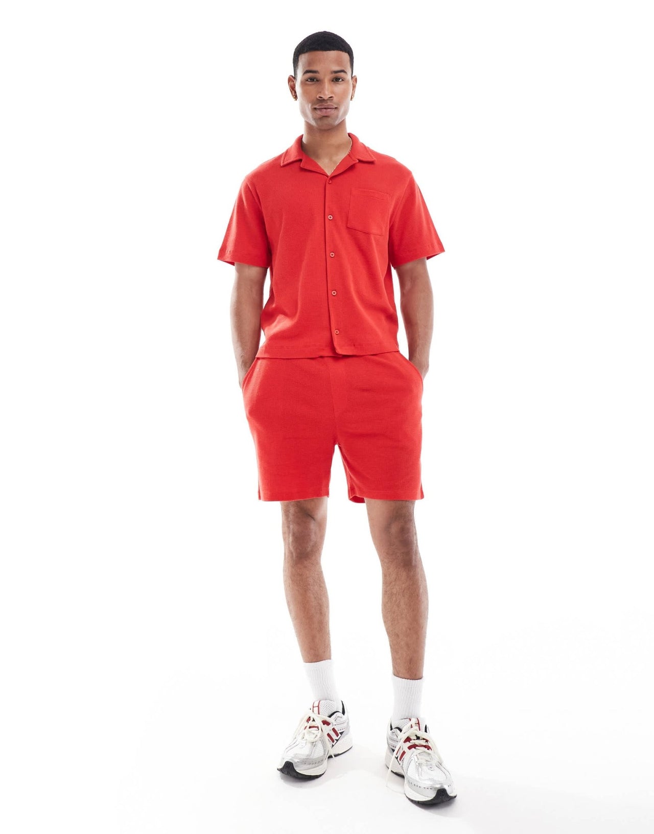 Reclaimed Vintage jersey shirt with rodeo back print in red - ASOS Sample Sale EU Store