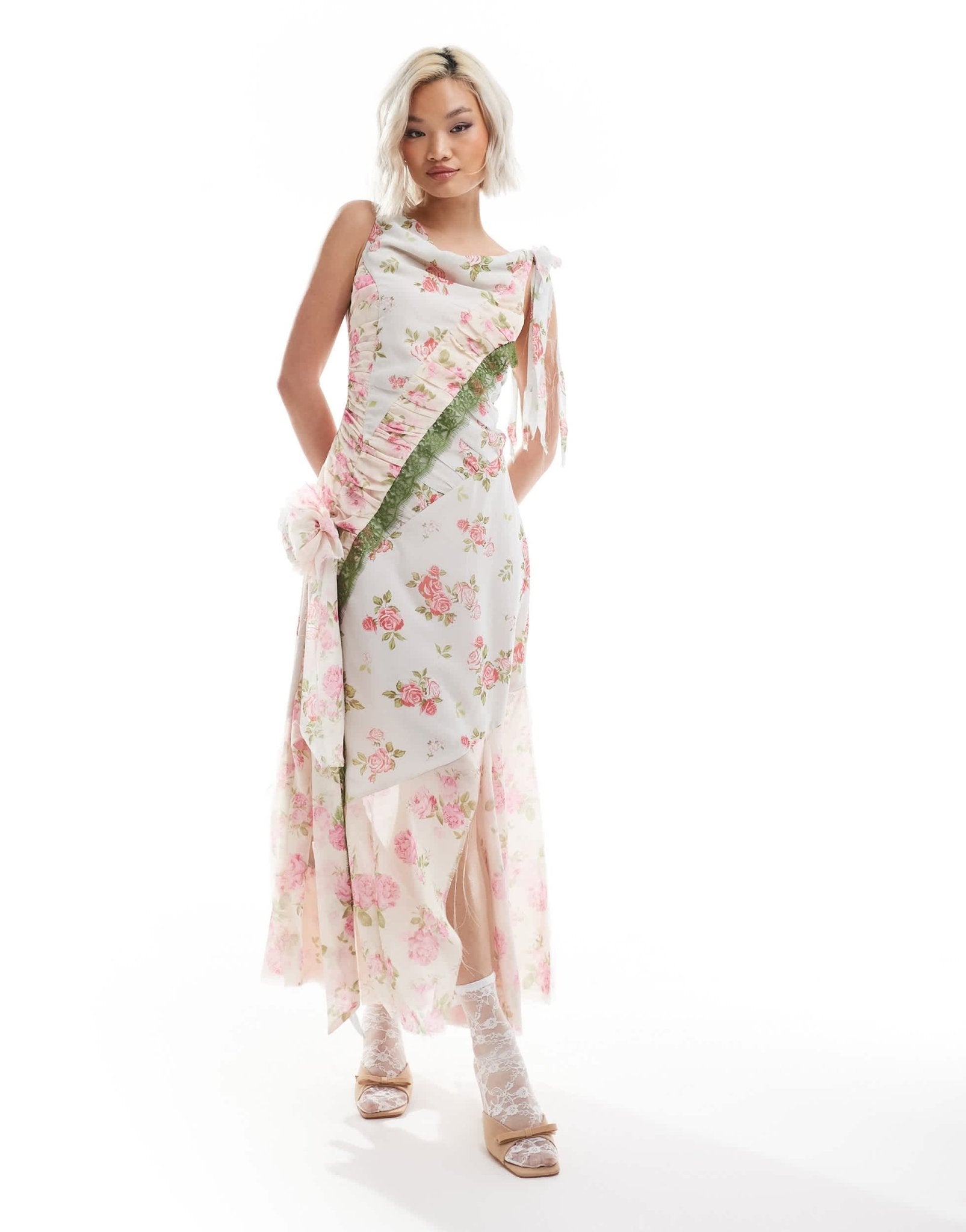 Reclaimed Vintage limited edition floral print corsage dress with lace detail - ASOS Sample Sale EU Store