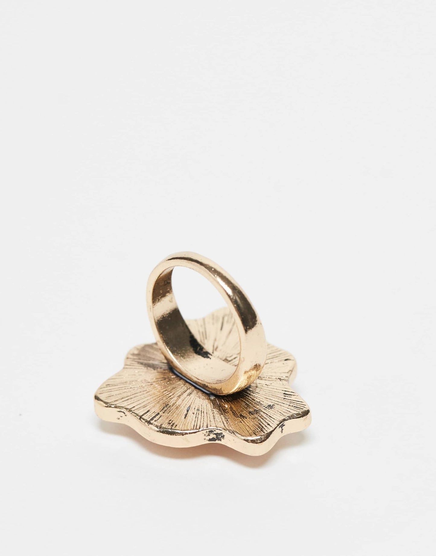 Reclaimed Vintage ring with faux rose quartz in gold - ASOS Sample Sale EU Store