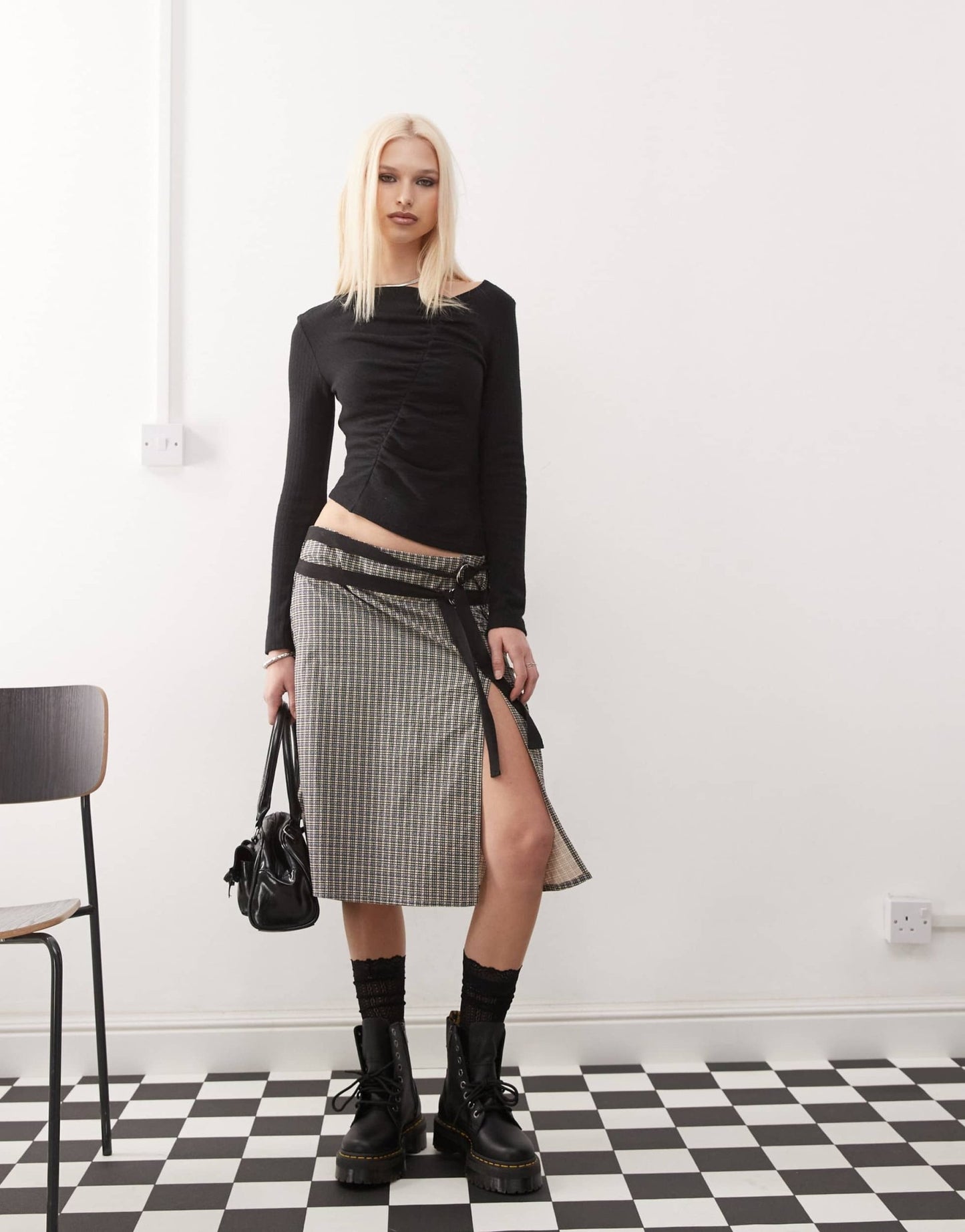 Reclaimed Vintage super soft asym top with ruching in black - ASOS Sample Sale EU Store