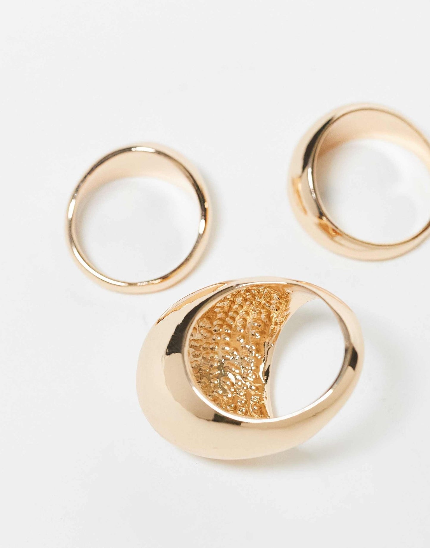 Reclaimed Vintage unisex 3 dome ring pack in gold - ASOS Sample Sale EU Store