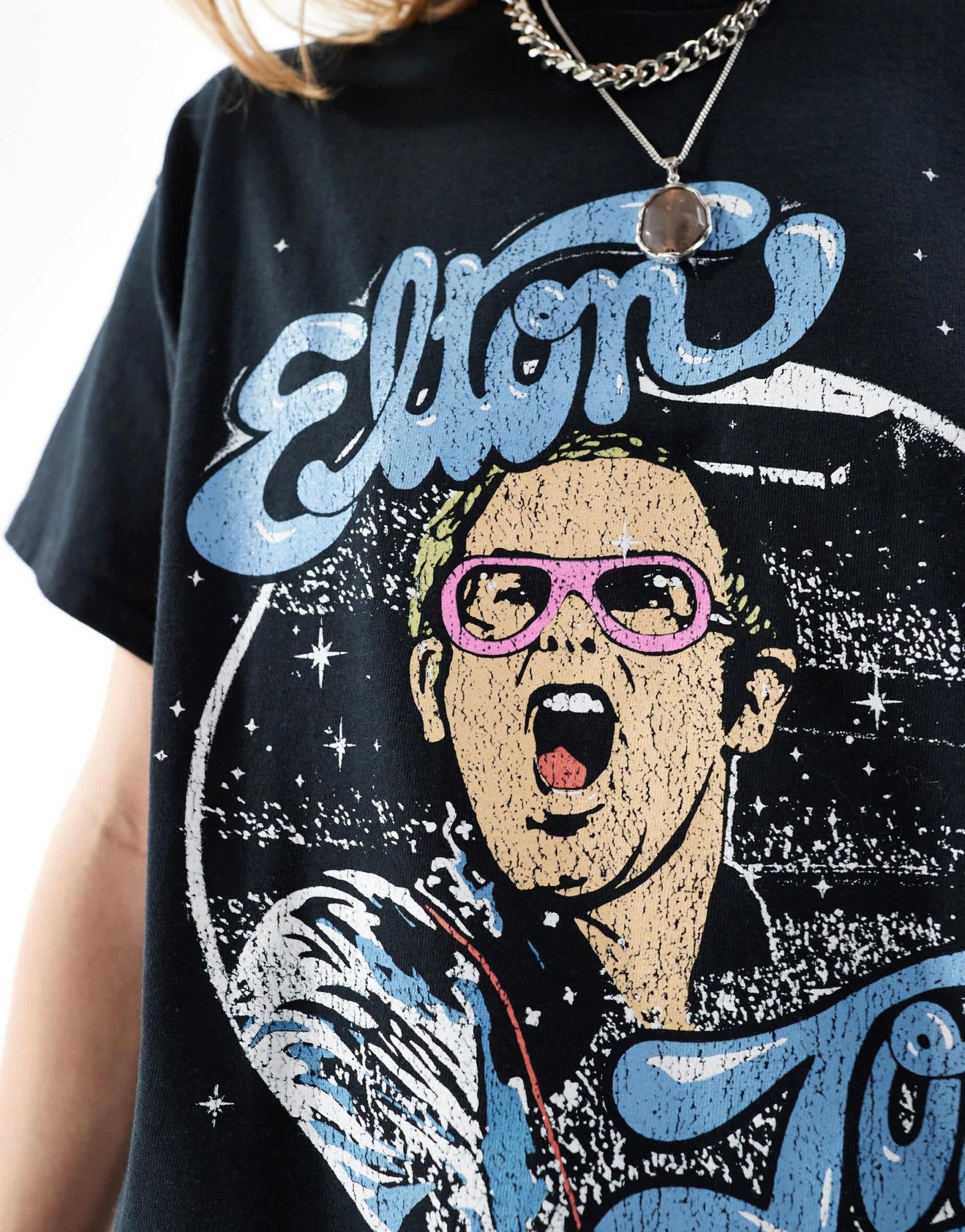 Reclaimed Vintage unisex Elton John licensed t-shirt in black - ASOS Sample Sale EU Store