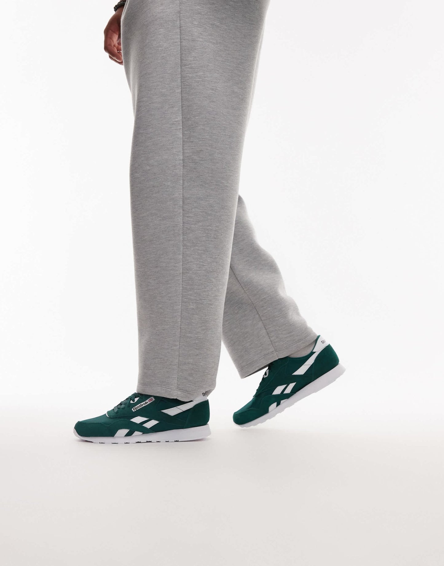 Reebok Classic nylon trainers dark green - ASOS Sample Sale EU Store
