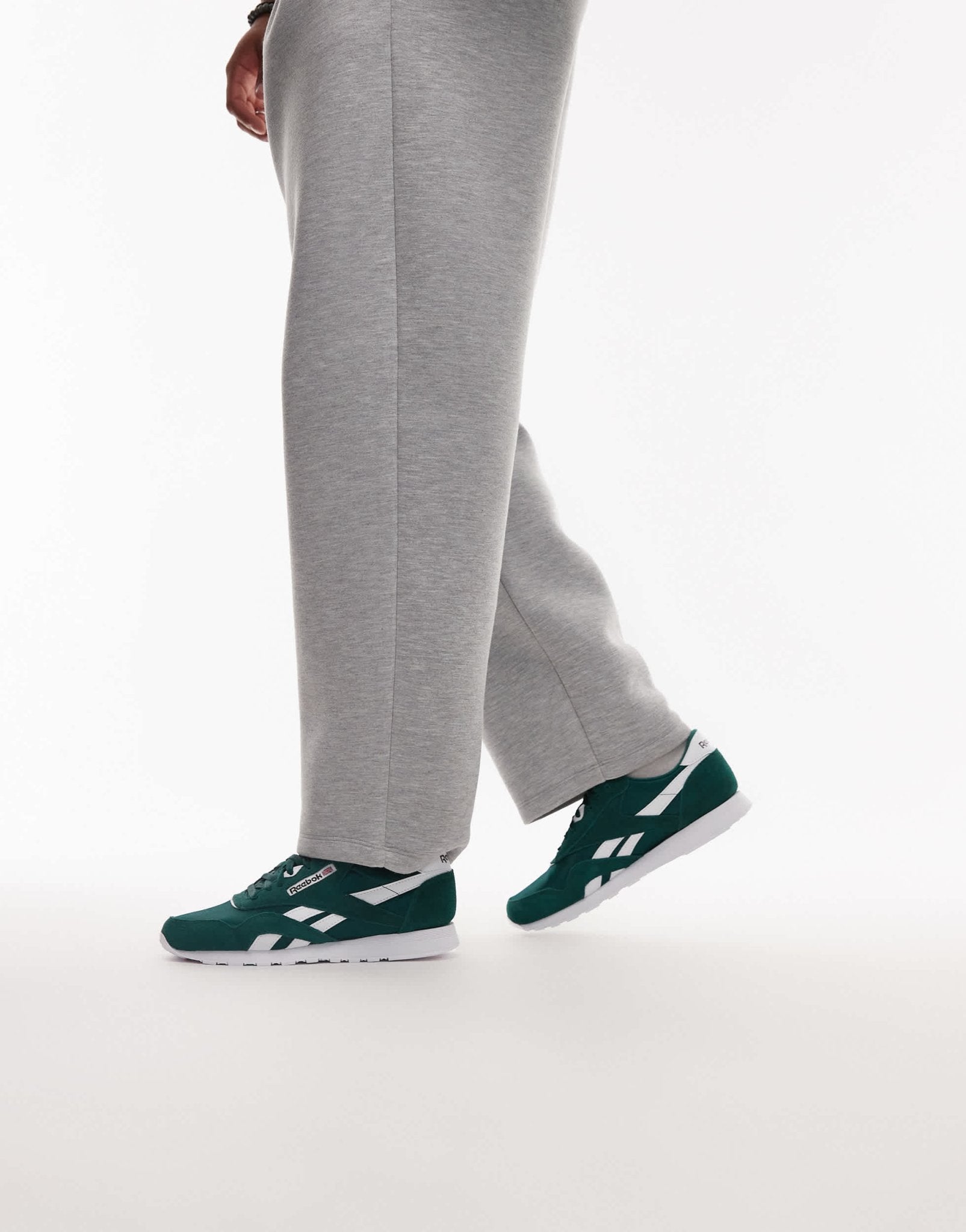 Reebok Classic nylon trainers dark green - ASOS Sample Sale EU Store