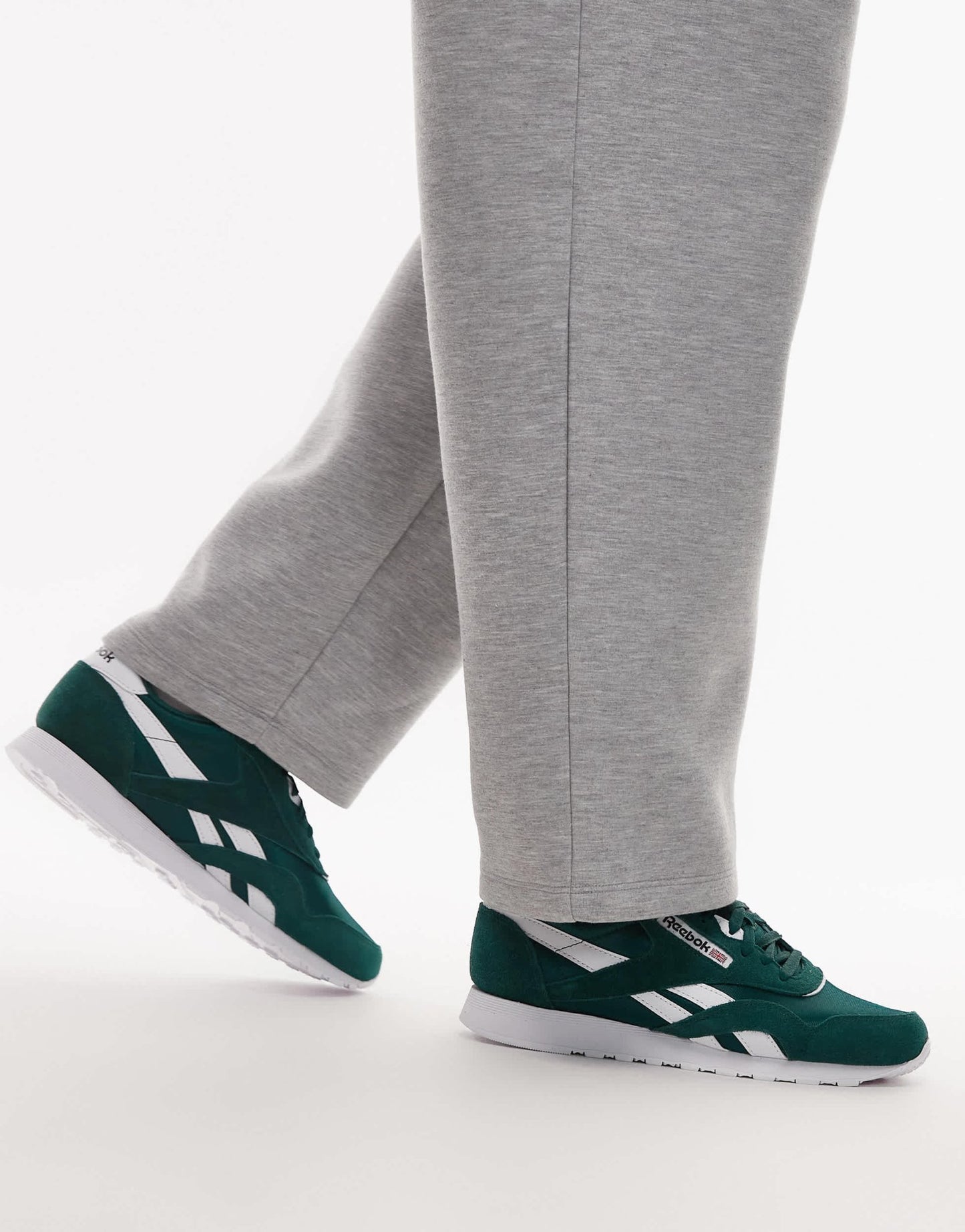 Reebok Classic nylon trainers dark green - ASOS Sample Sale EU Store