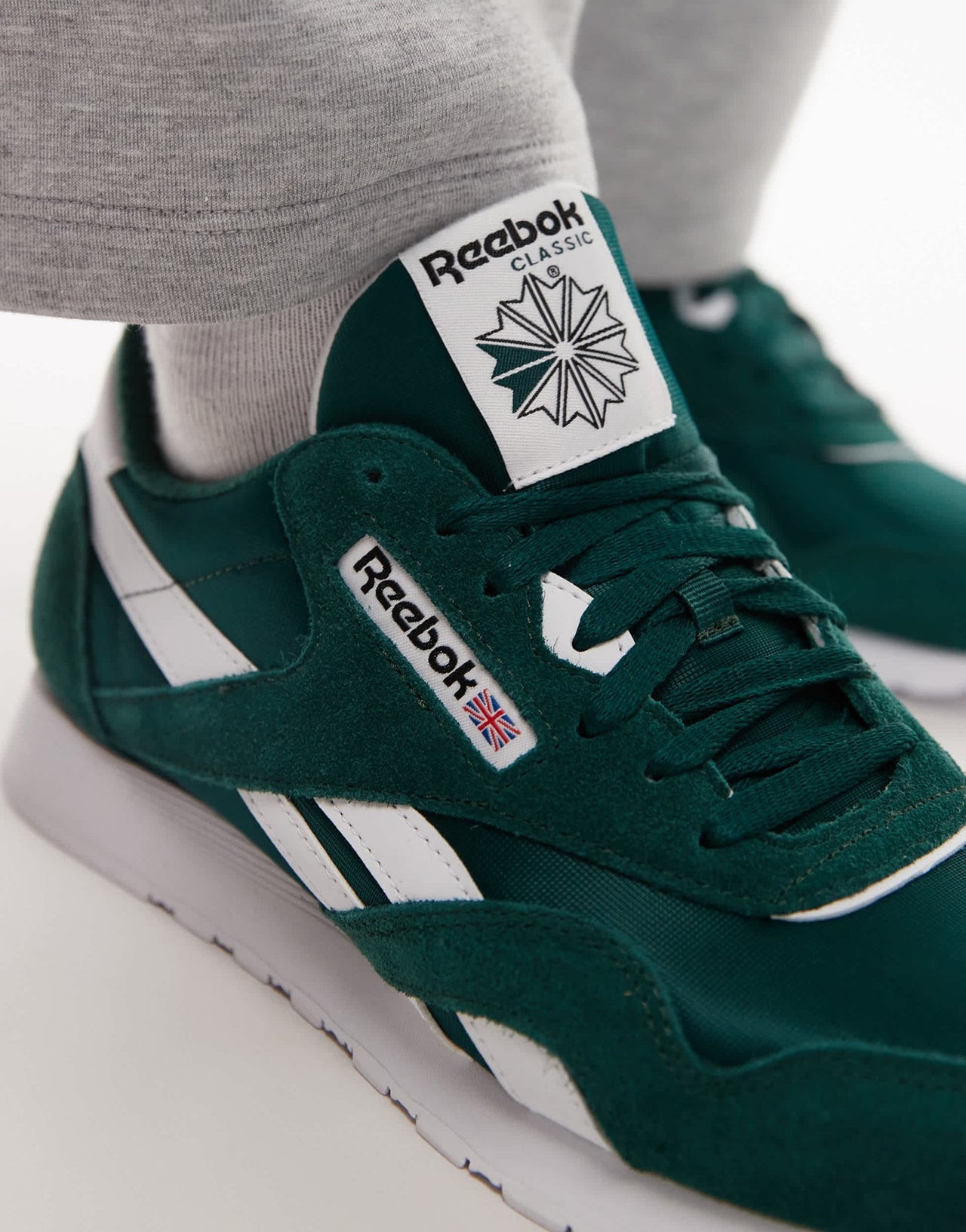 Reebok Classic nylon trainers dark green - ASOS Sample Sale EU Store