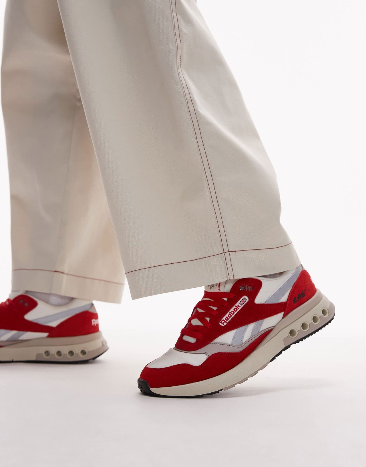 Reebok ERS World trainers in red and white - ASOS Sample Sale EU Store