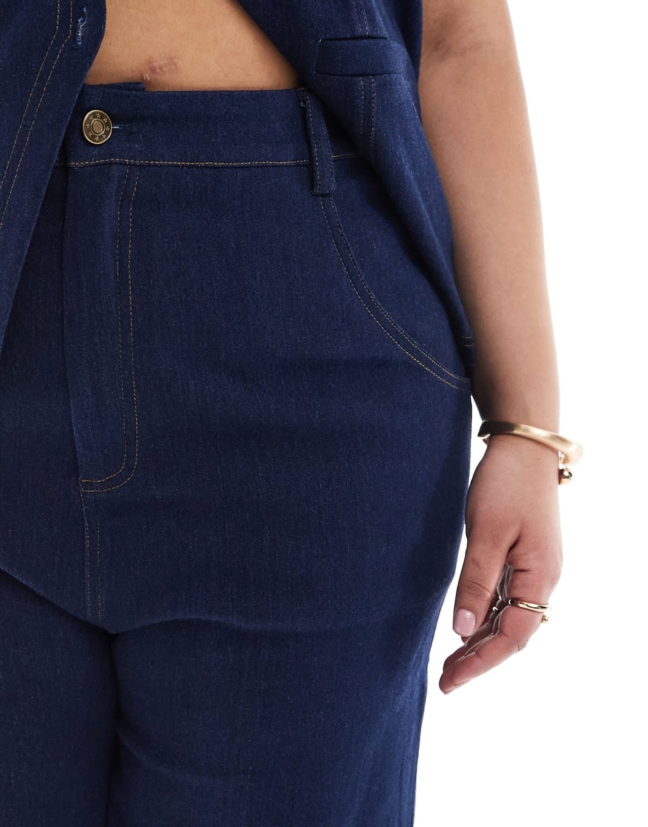 Renee Studio Plus exclusive denim longline shorts co - ord in dark wash denim - ASOS Sample Sale EU Store