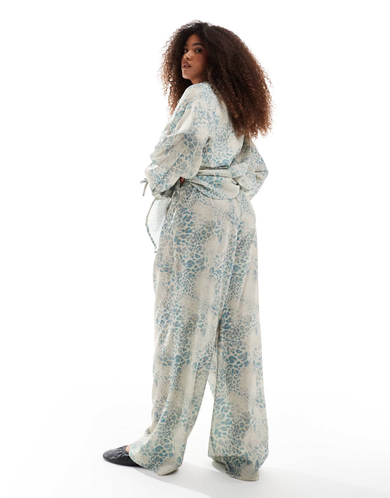 Renee Studio Plus exclusive satin drawstring waist wide leg trousers co - ord in animal print - ASOS Sample Sale EU Store