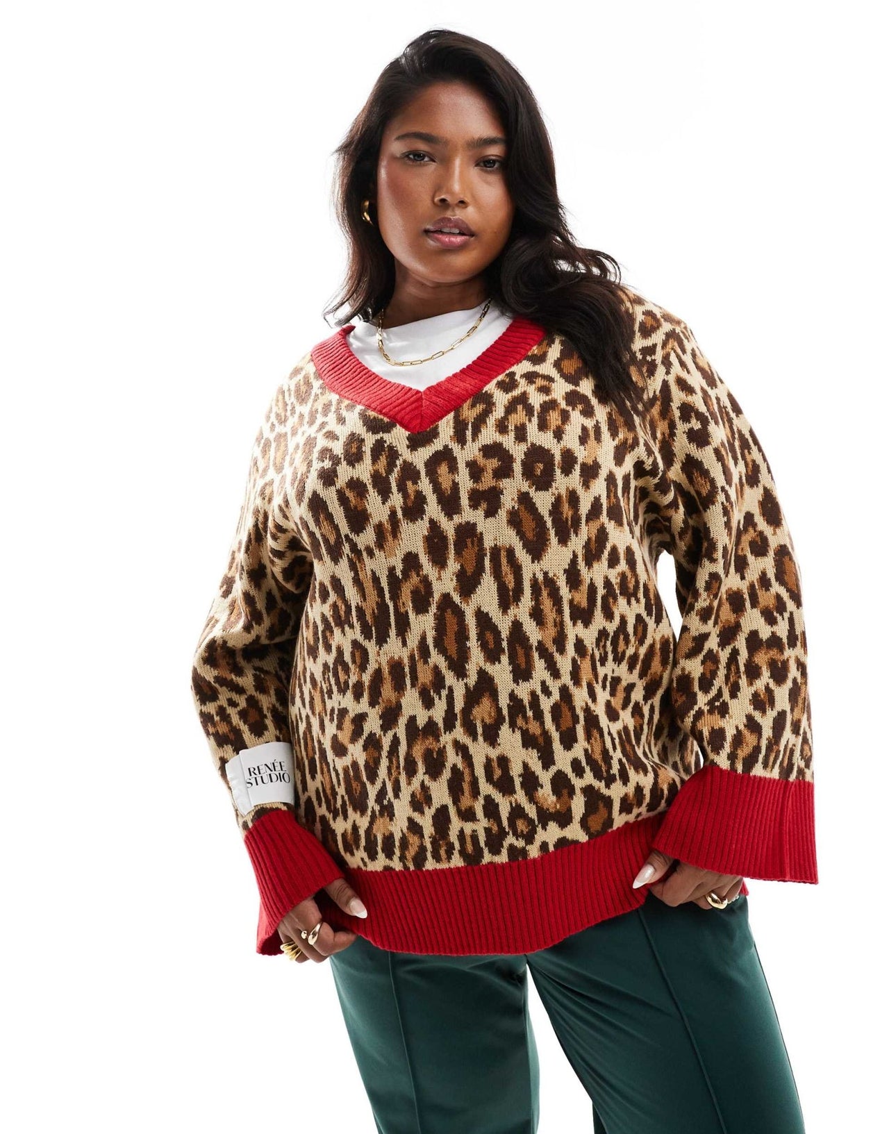 Renee Studio Plus x Holly Wynne exclusive longline v neck contrast edge jumper in leopard - ASOS Sample Sale EU Store