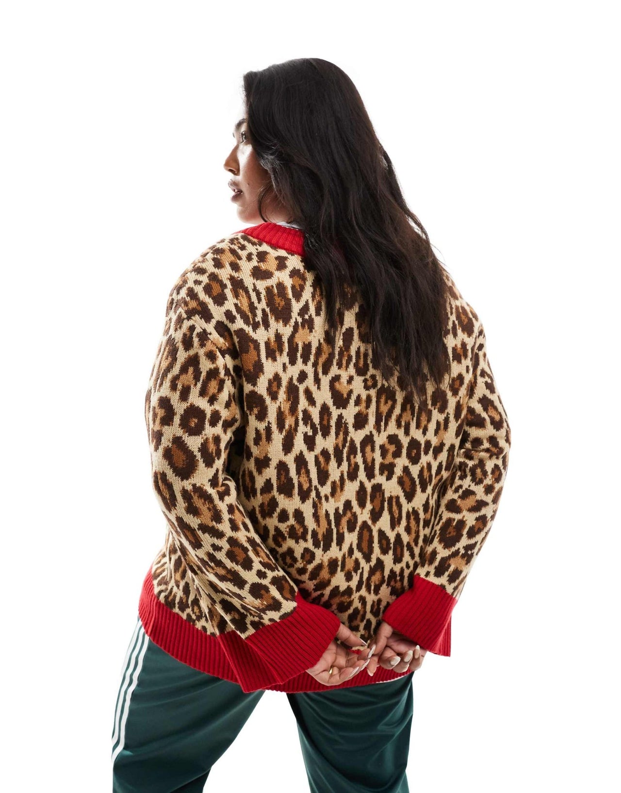 Renee Studio Plus x Holly Wynne exclusive longline v neck contrast edge jumper in leopard - ASOS Sample Sale EU Store