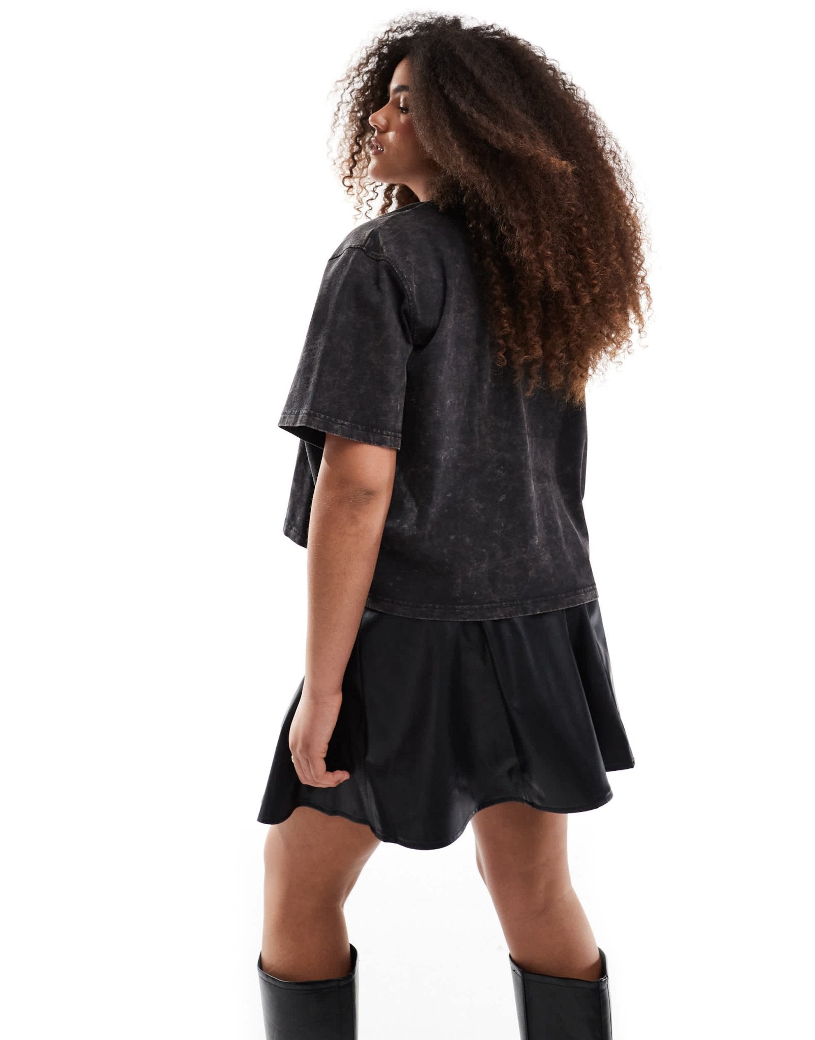 Renee Studio Plus x Michelle Nayla exclusive acid wash hot fix mouth motif t-shirt in grey - ASOS Sample Sale EU Store