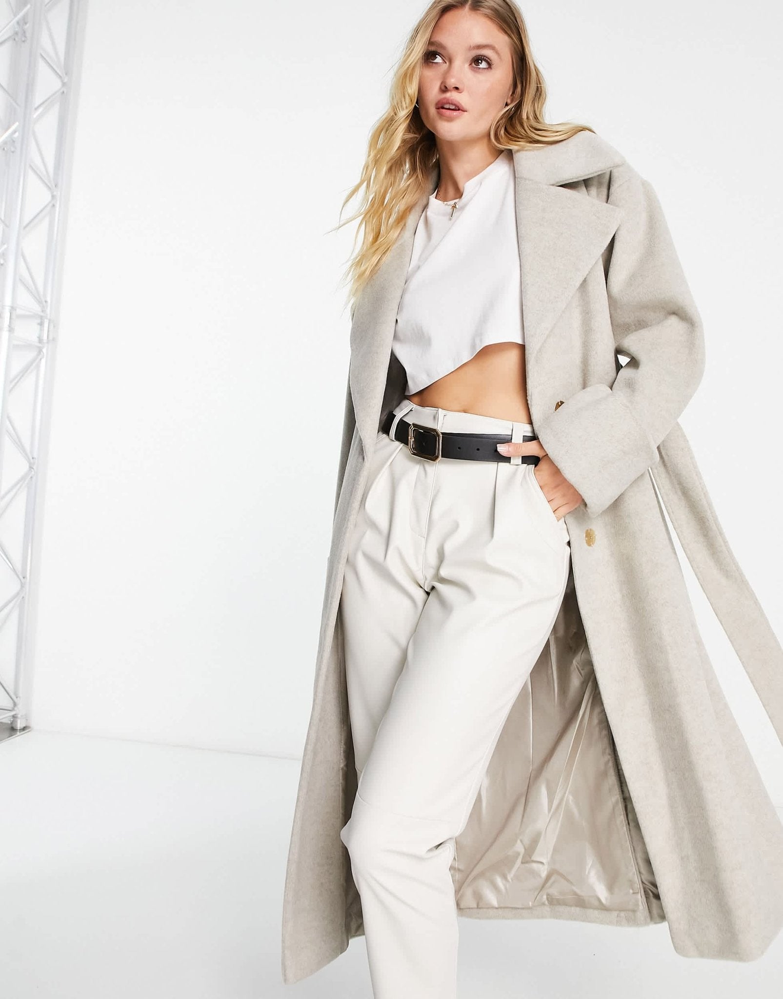 River Island belted coat in beige - ASOS Sample Sale EU Store