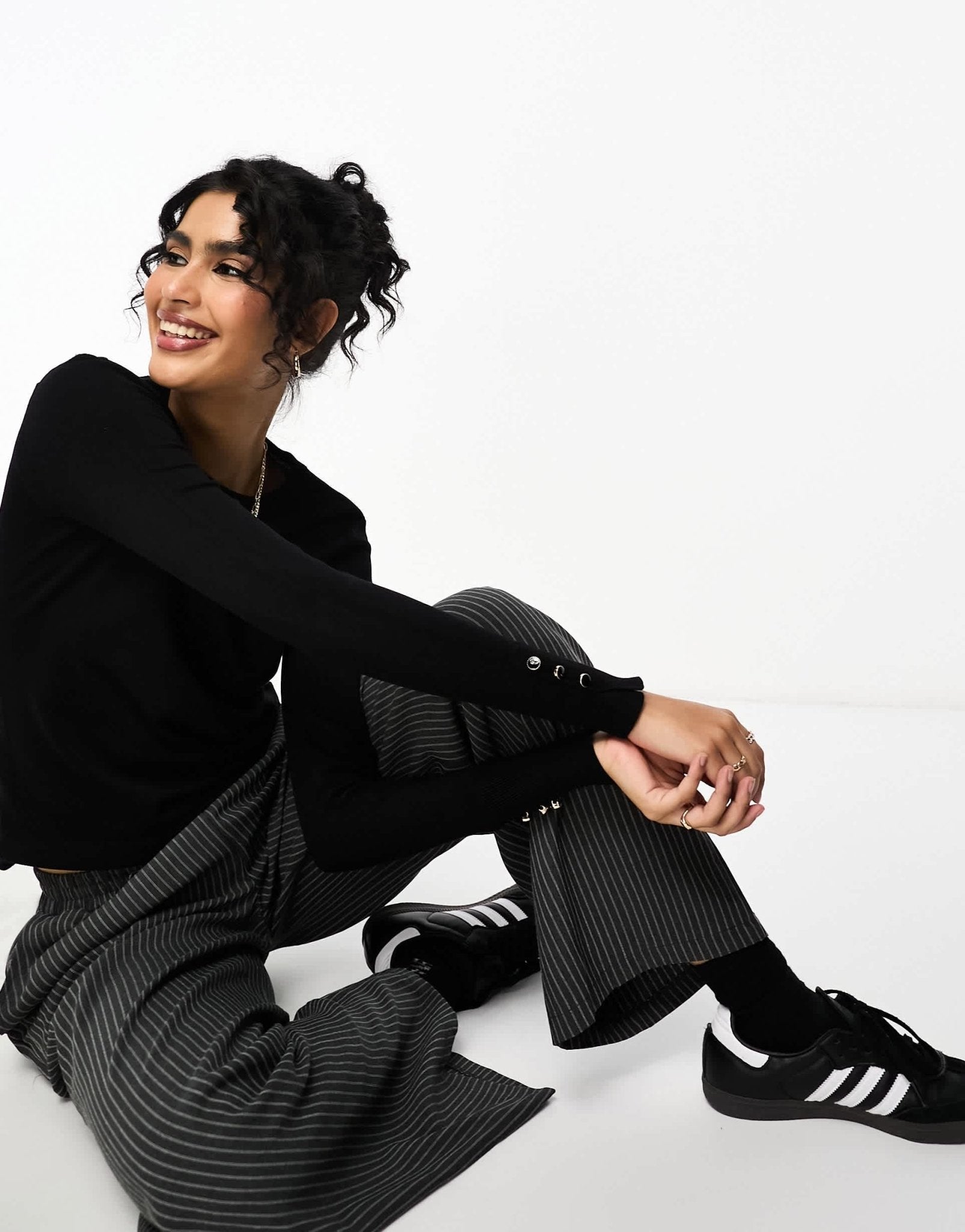 River Island crew neck fine knit top in black - ASOS Sample Sale EU Store