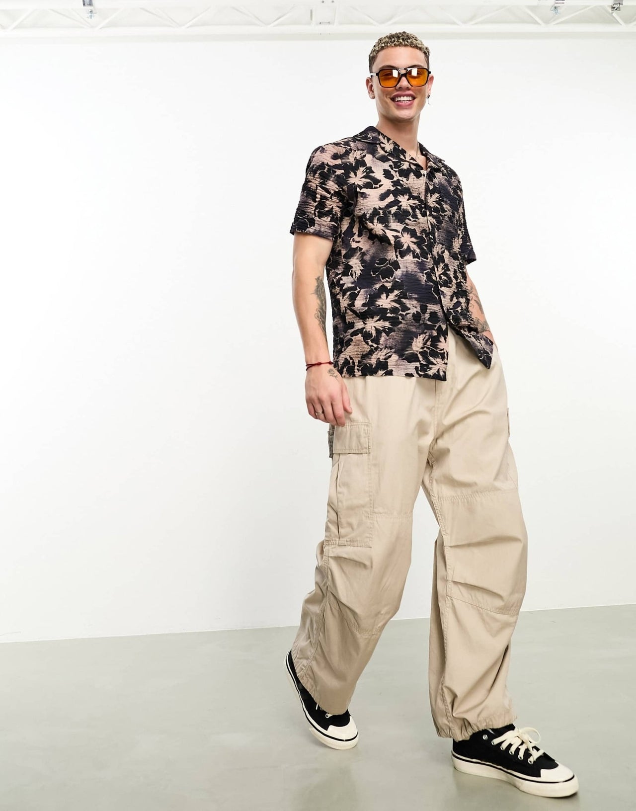 River Island crinkle floral print shirt in brown - ASOS Sample Sale EU Store