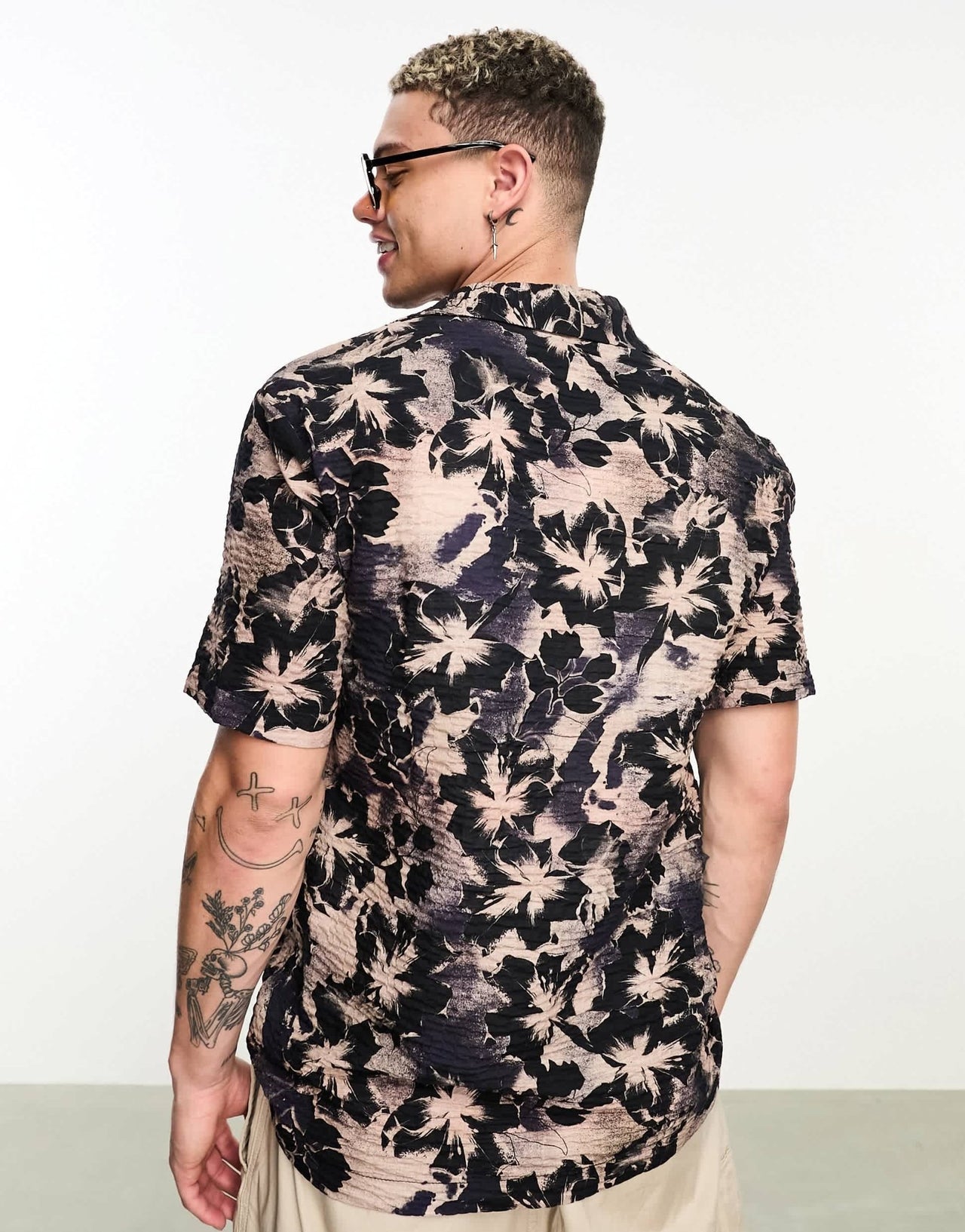 River Island crinkle floral print shirt in brown - ASOS Sample Sale EU Store