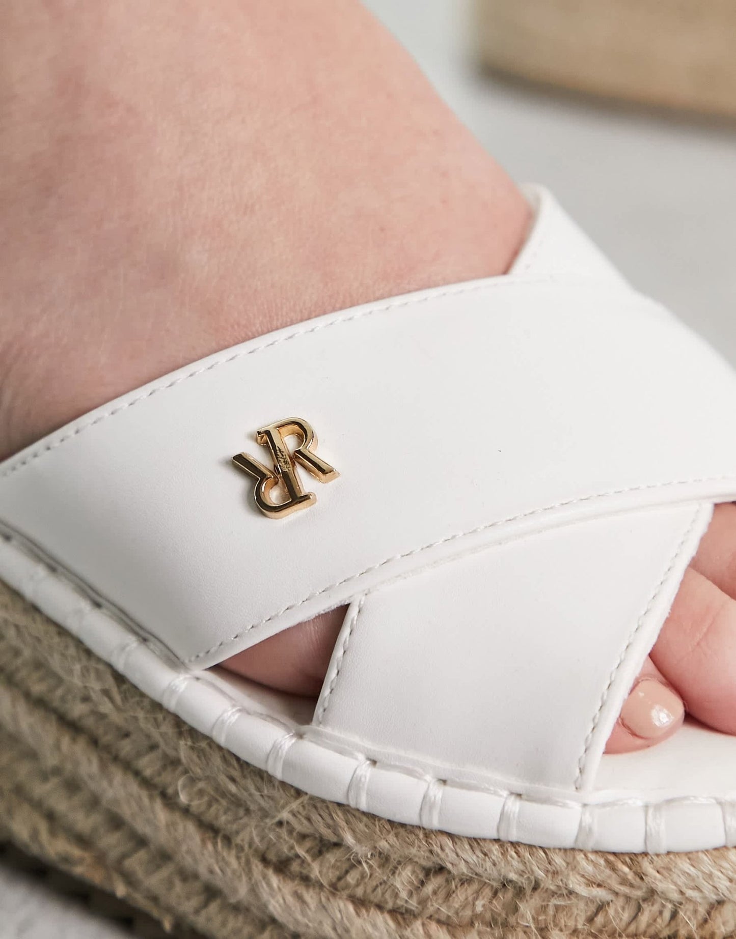 River Island espadrille flatform sandal in white - ASOS Sample Sale EU Store