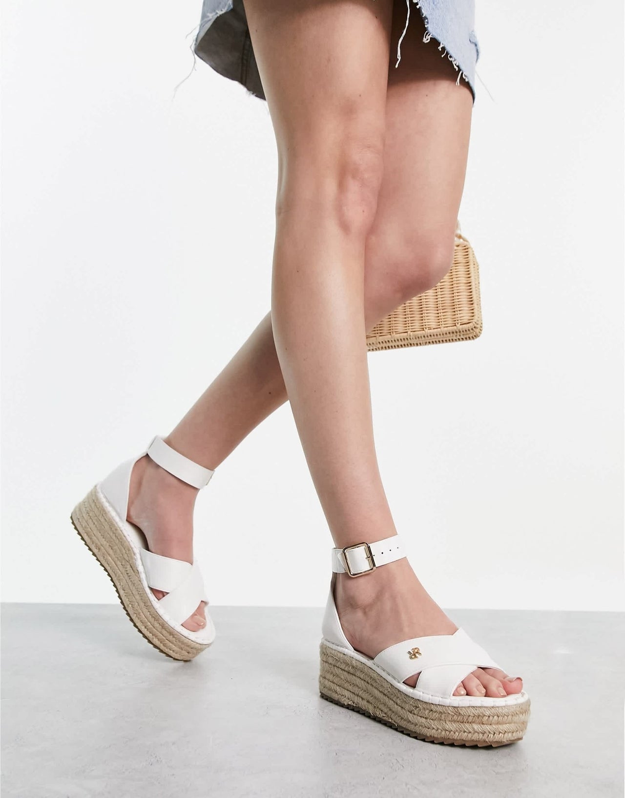 River Island espadrille flatform sandal in white - ASOS Sample Sale EU Store
