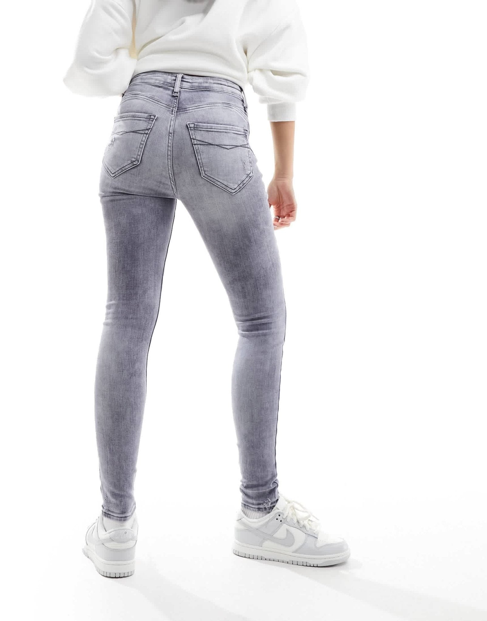 River Island high rise jean in dark grey - ASOS Sample Sale EU Store
