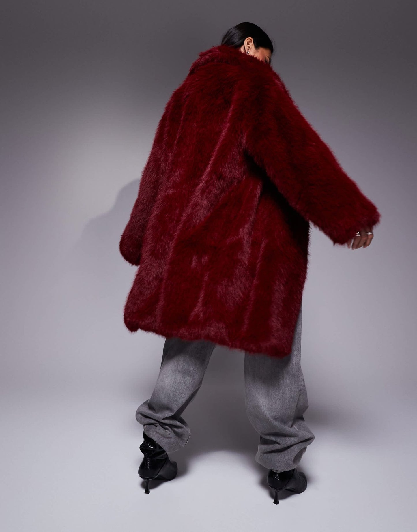 River Island long faux fur jacket in burgundy - ASOS Sample Sale EU Store