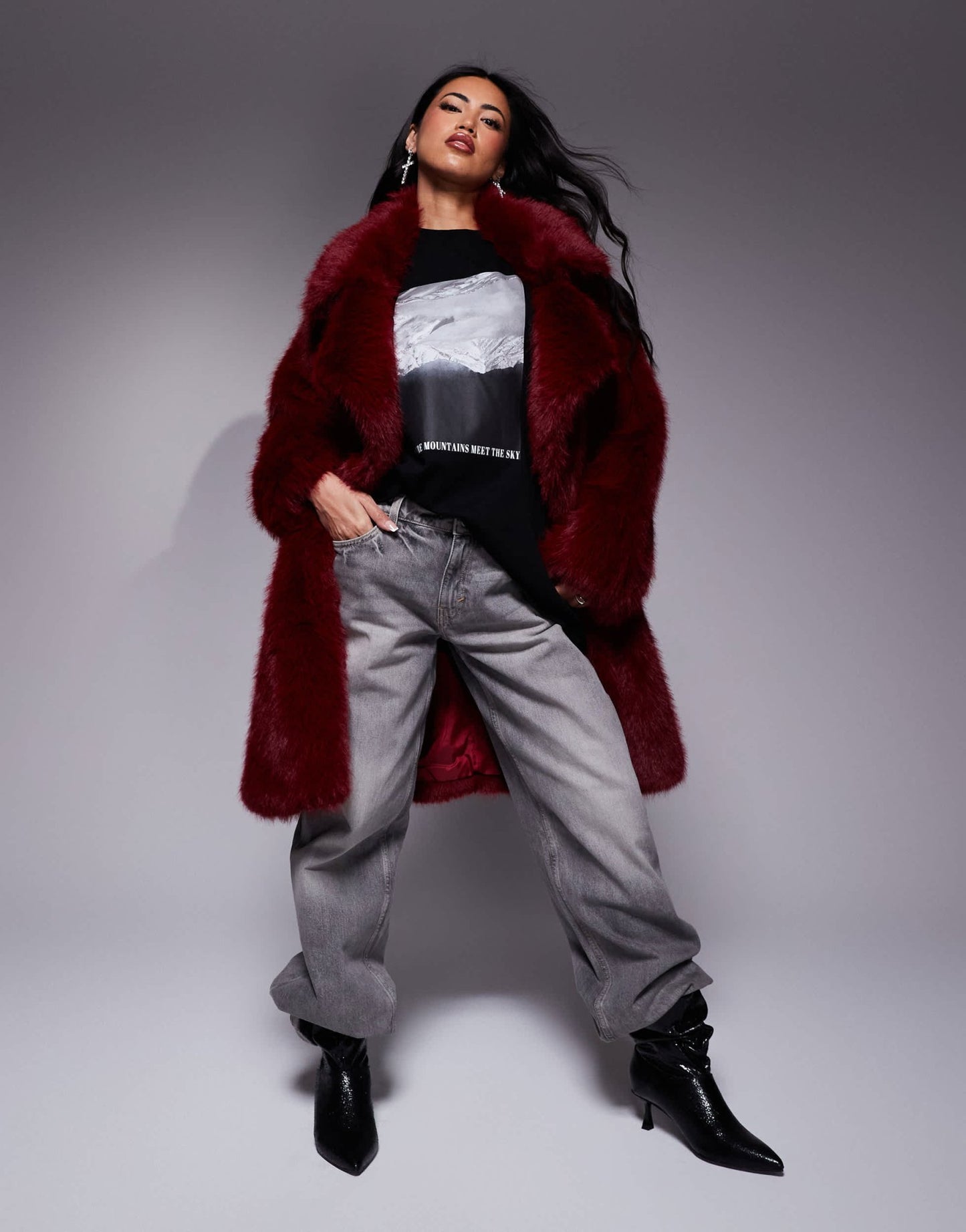 River Island long faux fur jacket in burgundy - ASOS Sample Sale EU Store