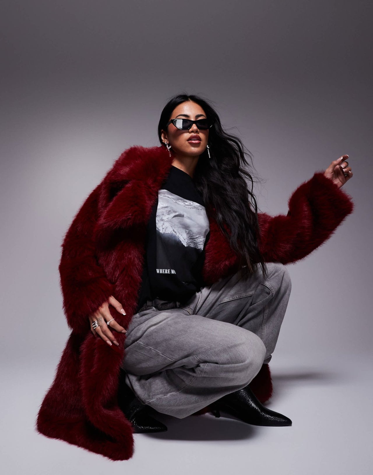 River Island long faux fur jacket in burgundy - ASOS Sample Sale EU Store
