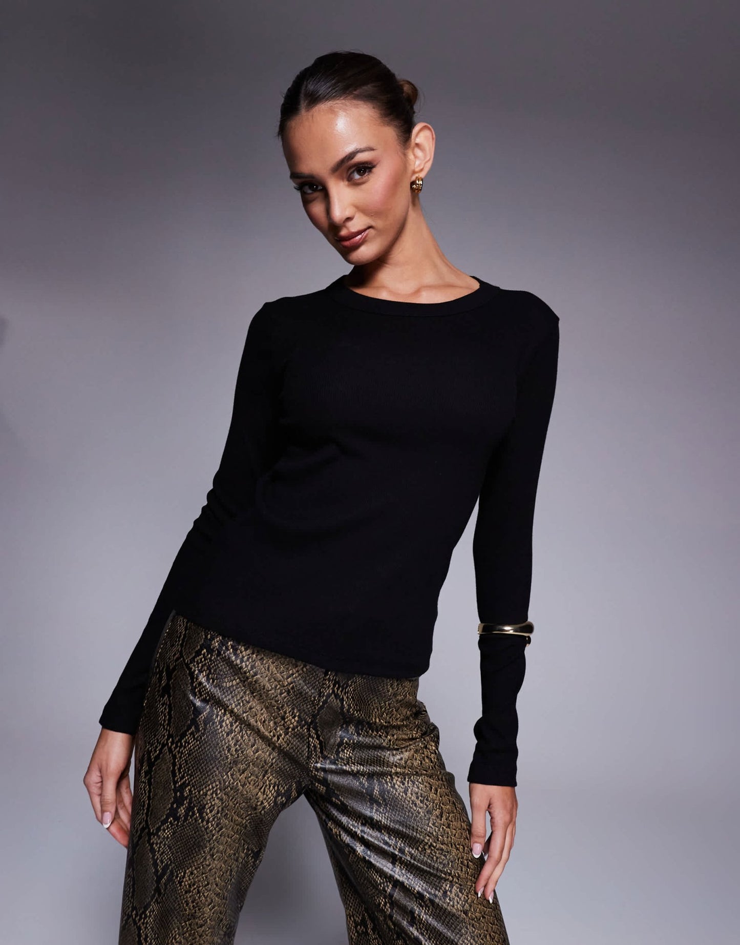 River Island long sleeve fitted baby tee in black - ASOS Sample Sale EU Store