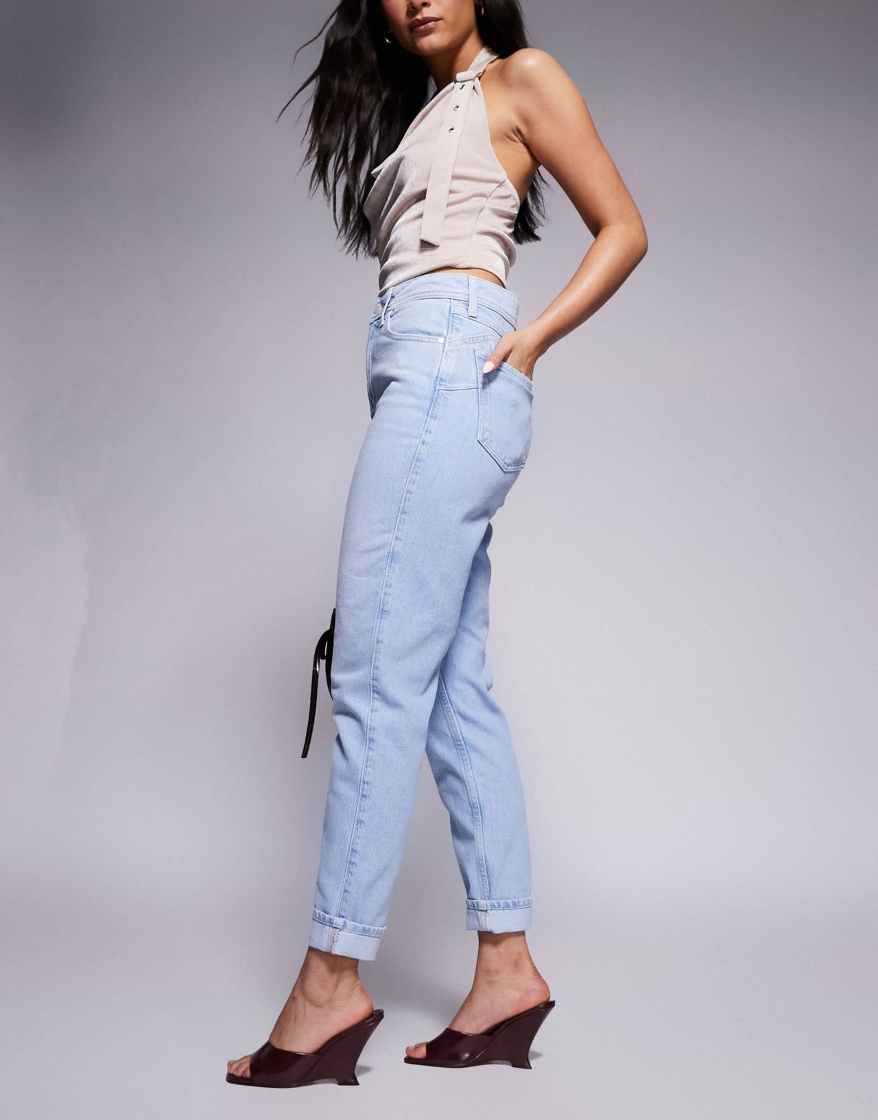 River Island mom jean in light blue - ASOS Sample Sale EU Store