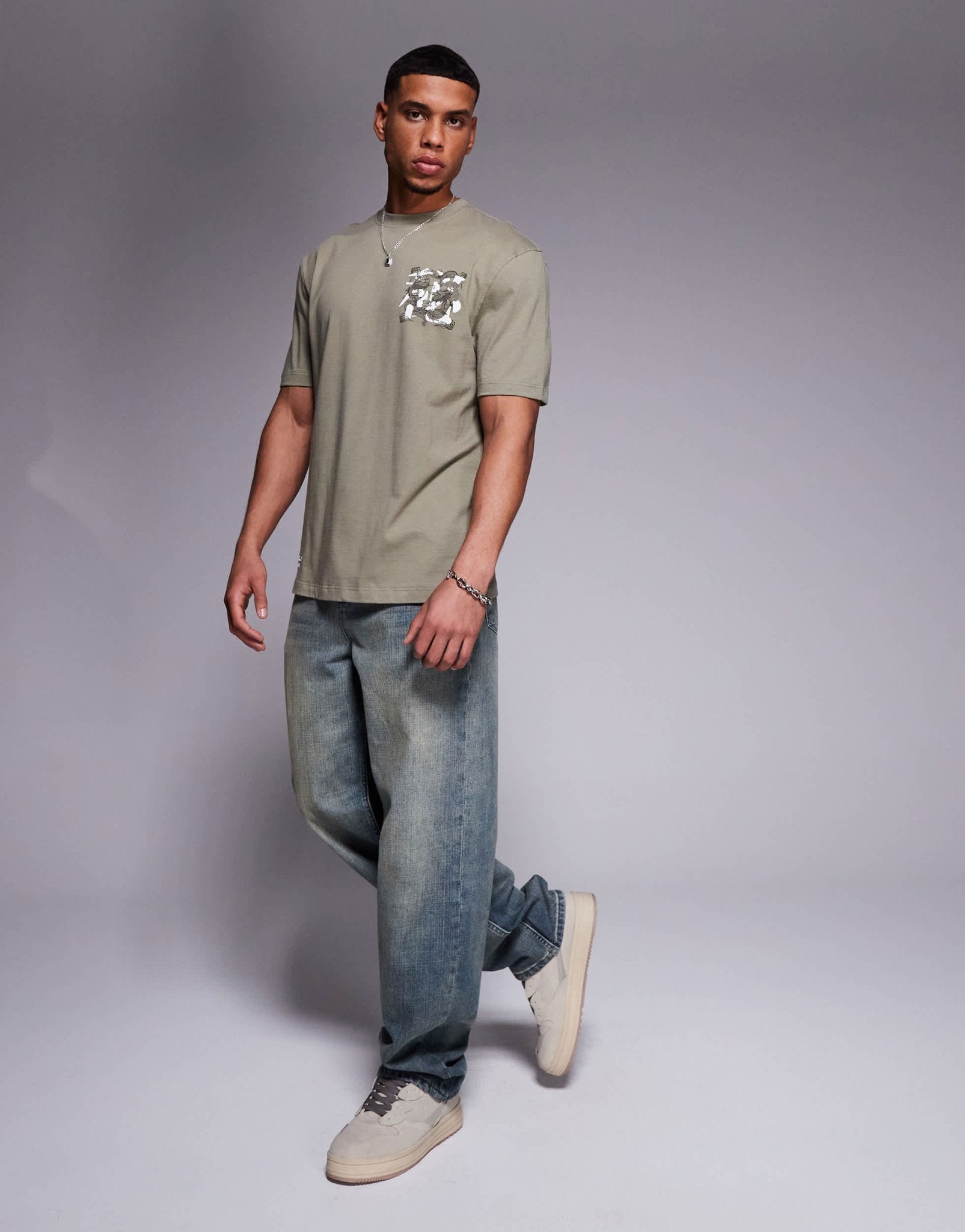River Island Nagura Island print t-shirt in khaki - ASOS Sample Sale EU Store