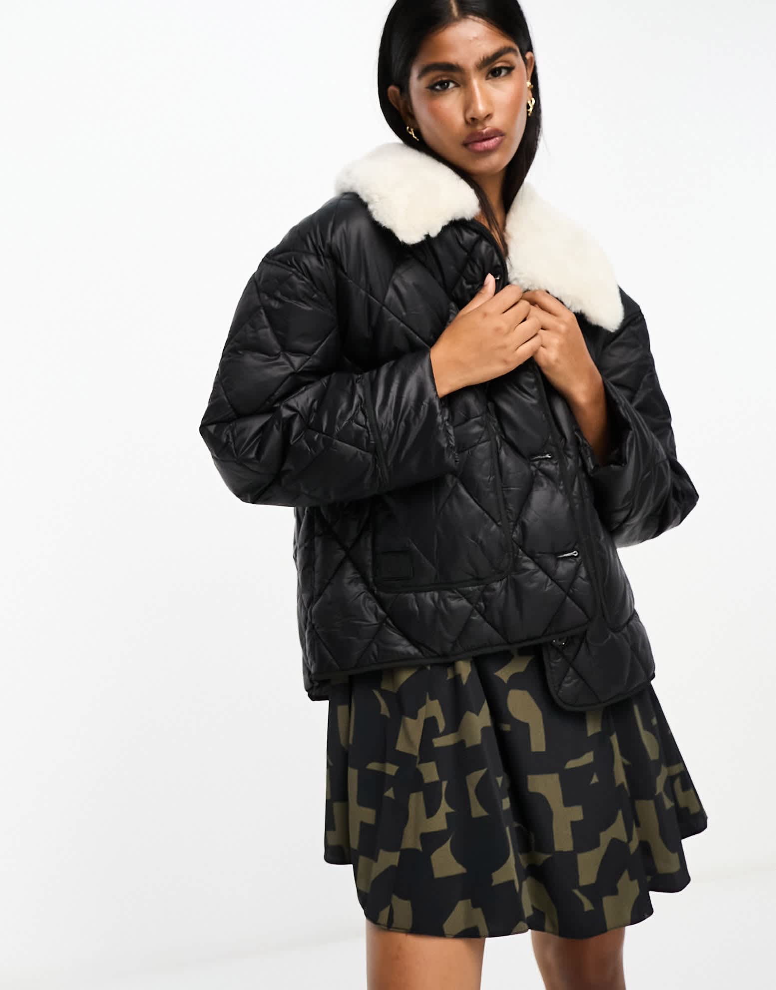 River Island padded jacket with faux fur collar in black - ASOS Sample Sale EU Store