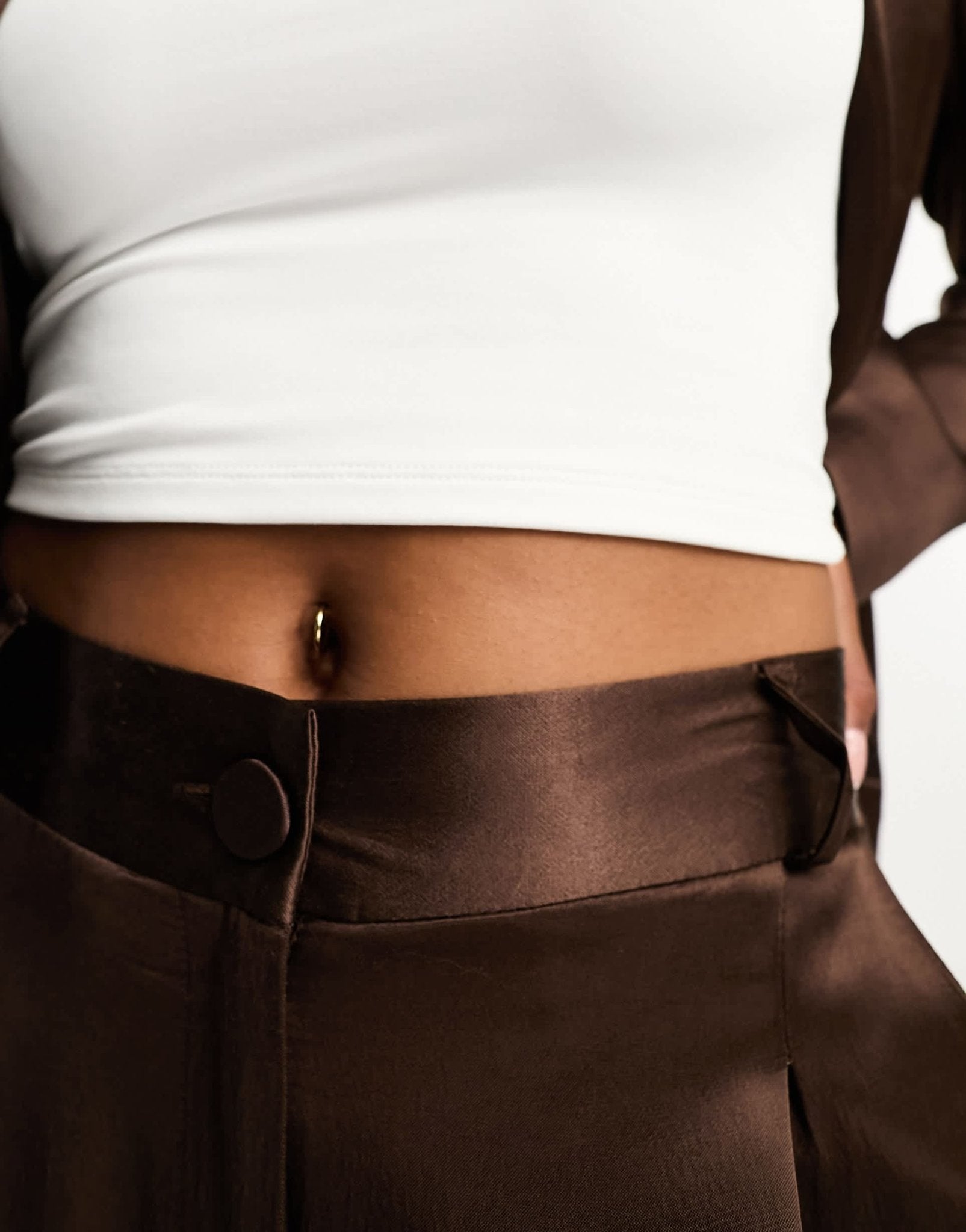 River Island Petite co - ord wide leg pleated dad trousers in dark brown - ASOS Sample Sale EU Store