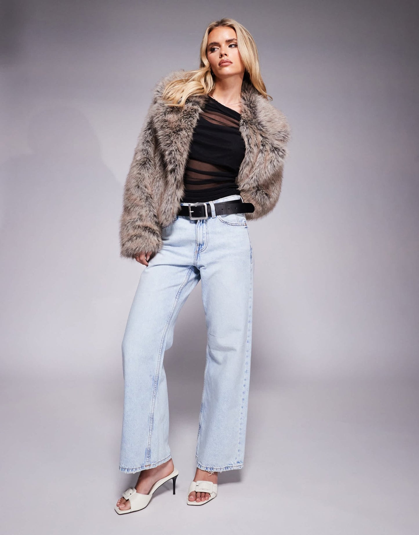 River Island Petite straight jean in lightwash blue - ASOS Sample Sale EU Store
