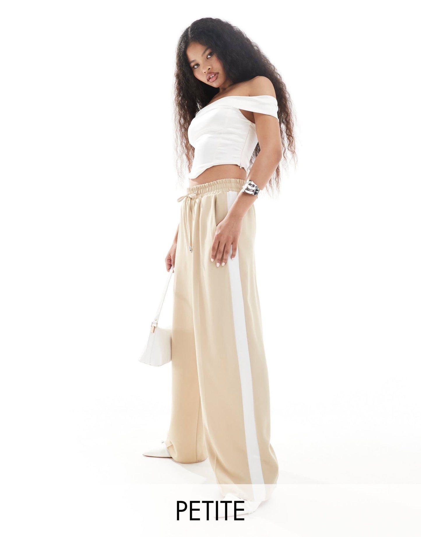 River Island petite striped wide leg jogger trouser in beige - ASOS Sample Sale EU Store
