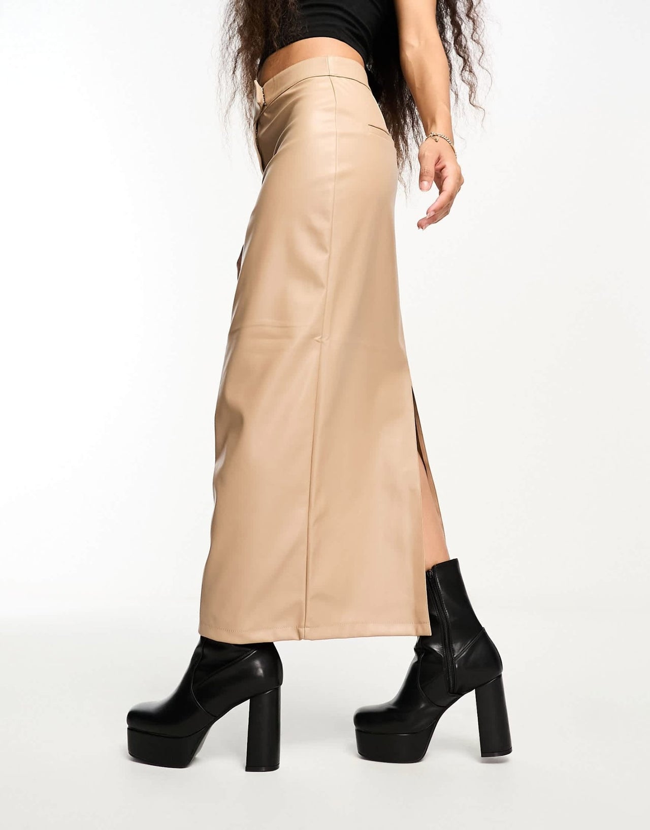 River Island Petite tailored column PU midi skirt in brown - ASOS Sample Sale EU Store