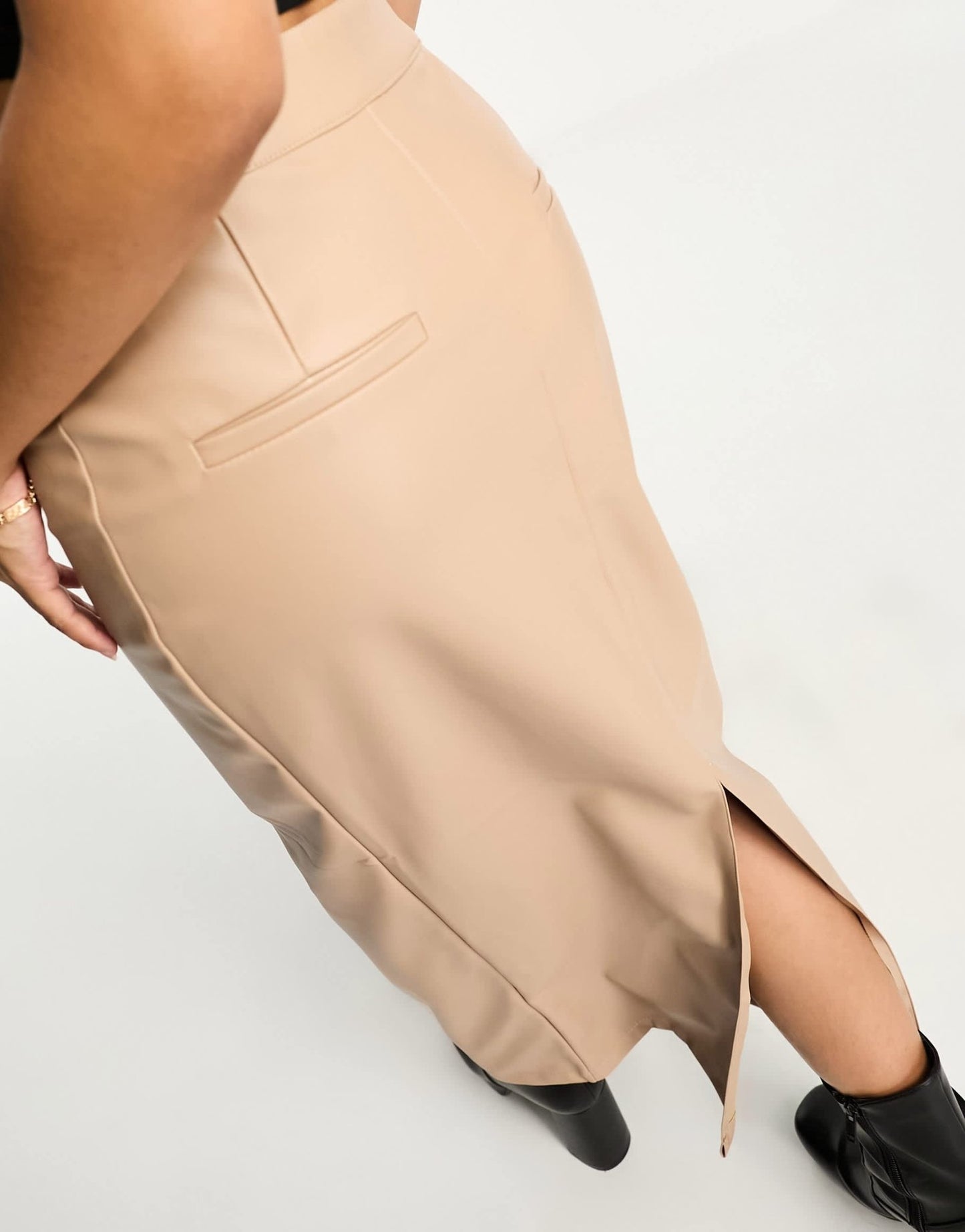 River Island Petite tailored column PU midi skirt in brown - ASOS Sample Sale EU Store