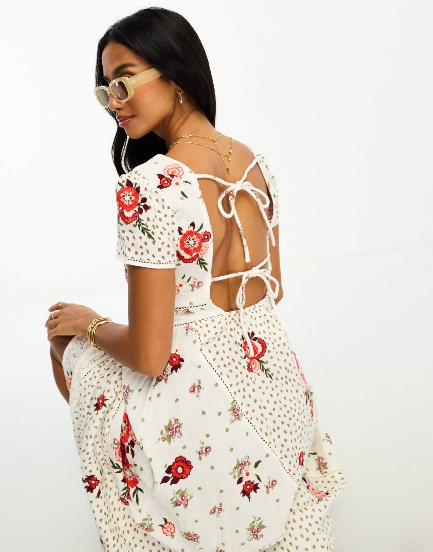 River Island Petite tie back embroidered floral maxi dress in cream - ASOS Sample Sale EU Store