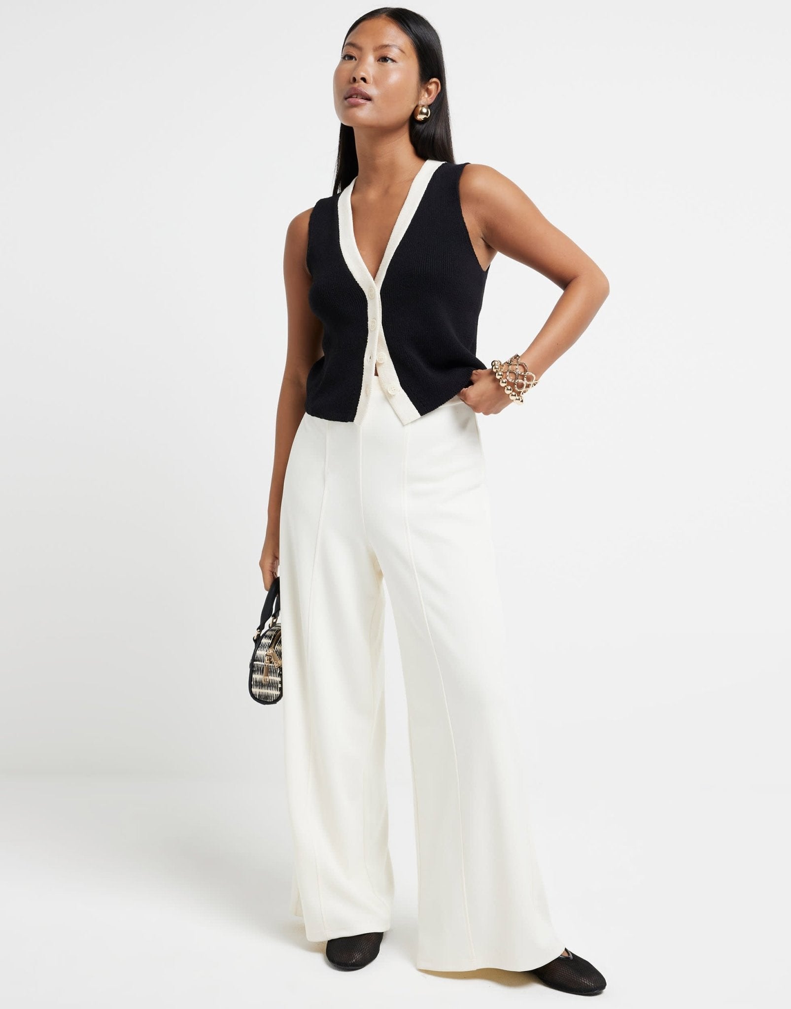 River Island Petite wide leg pleated trouser in cream - ASOS Sample Sale EU Store