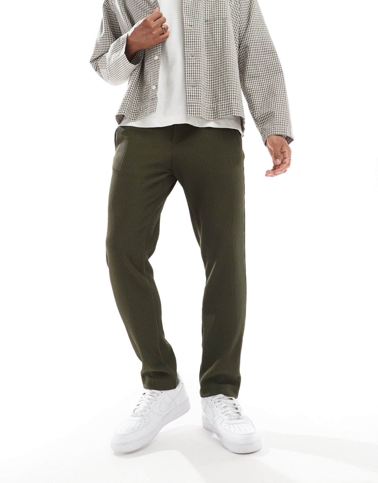 River Island pleated trousers in khaki - ASOS Sample Sale EU Store