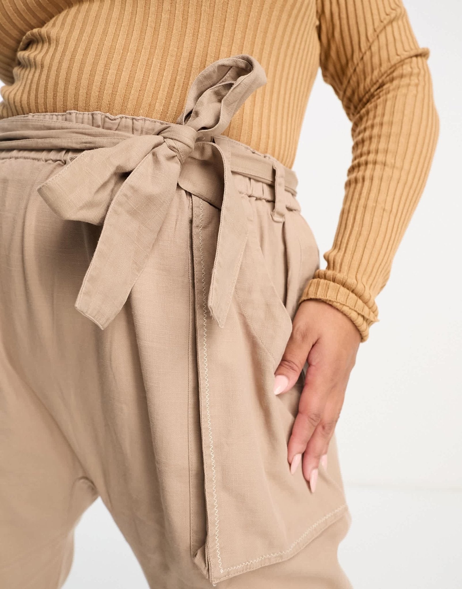 River Island Plus linen mix belted utility trousers in beige - ASOS Sample Sale EU Store