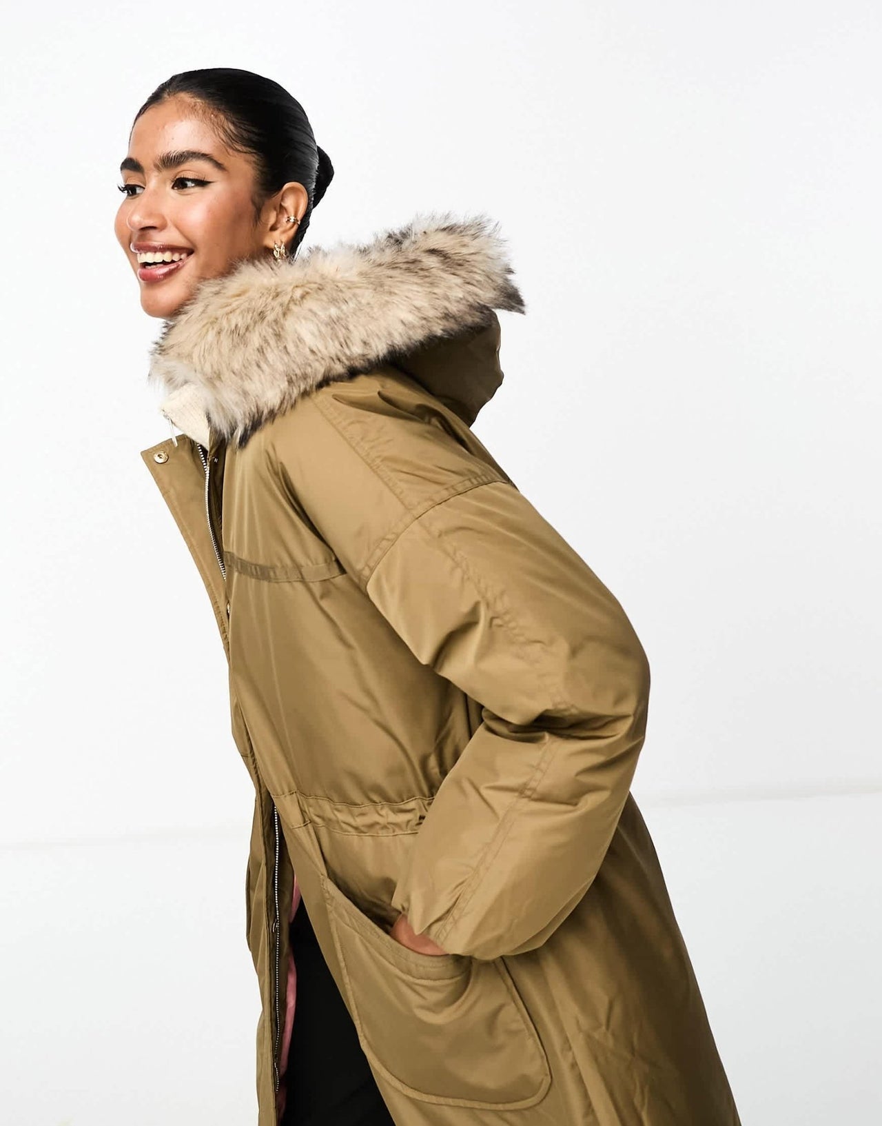 River Island puffer coat with faux fur collar in khaki - ASOS Sample Sale EU Store