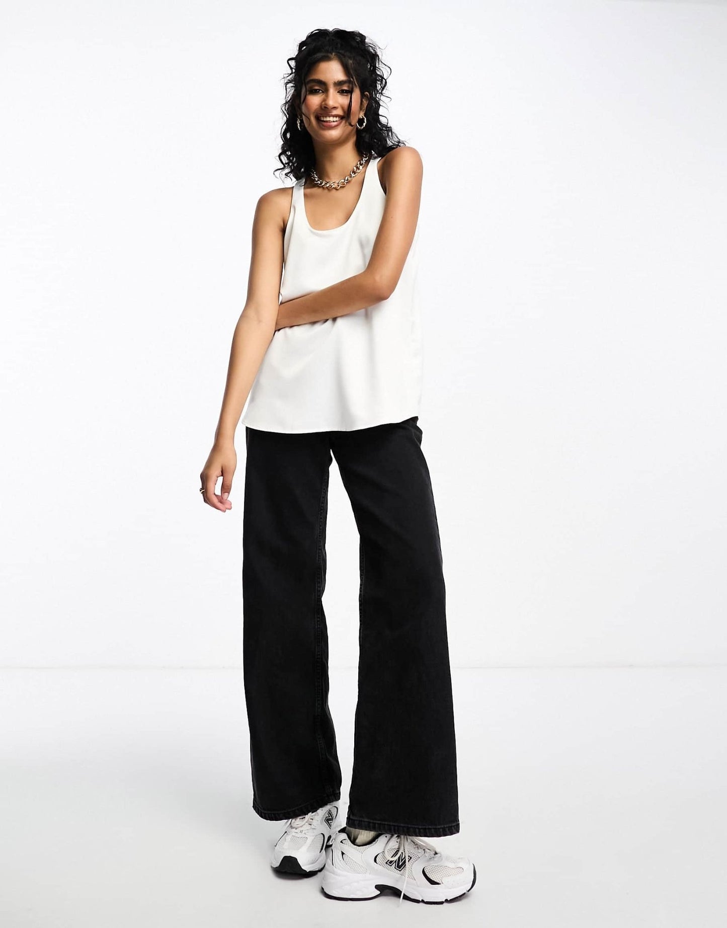 River Island racer tank with scoop neck in white - ASOS Sample Sale EU Store