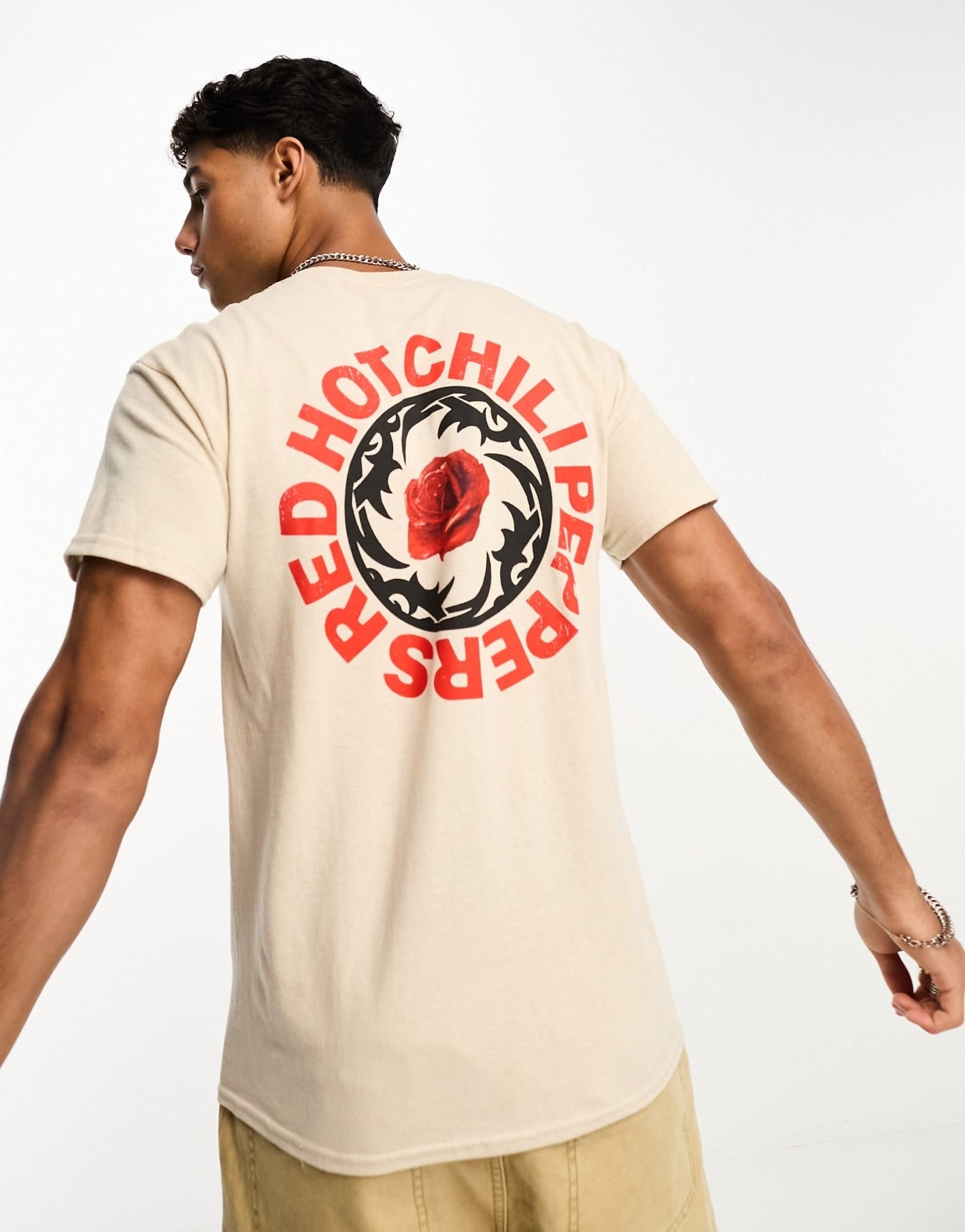 River Island Red Hot Chilli Peppers t-shirt in ecru - ASOS Sample Sale EU Store