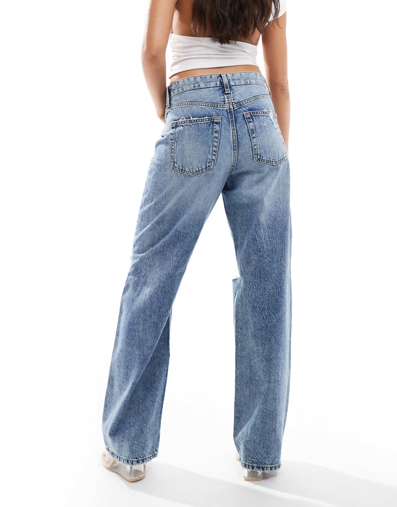 River Island relaxed straight leg jean in midwash blue - ASOS Sample Sale EU Store