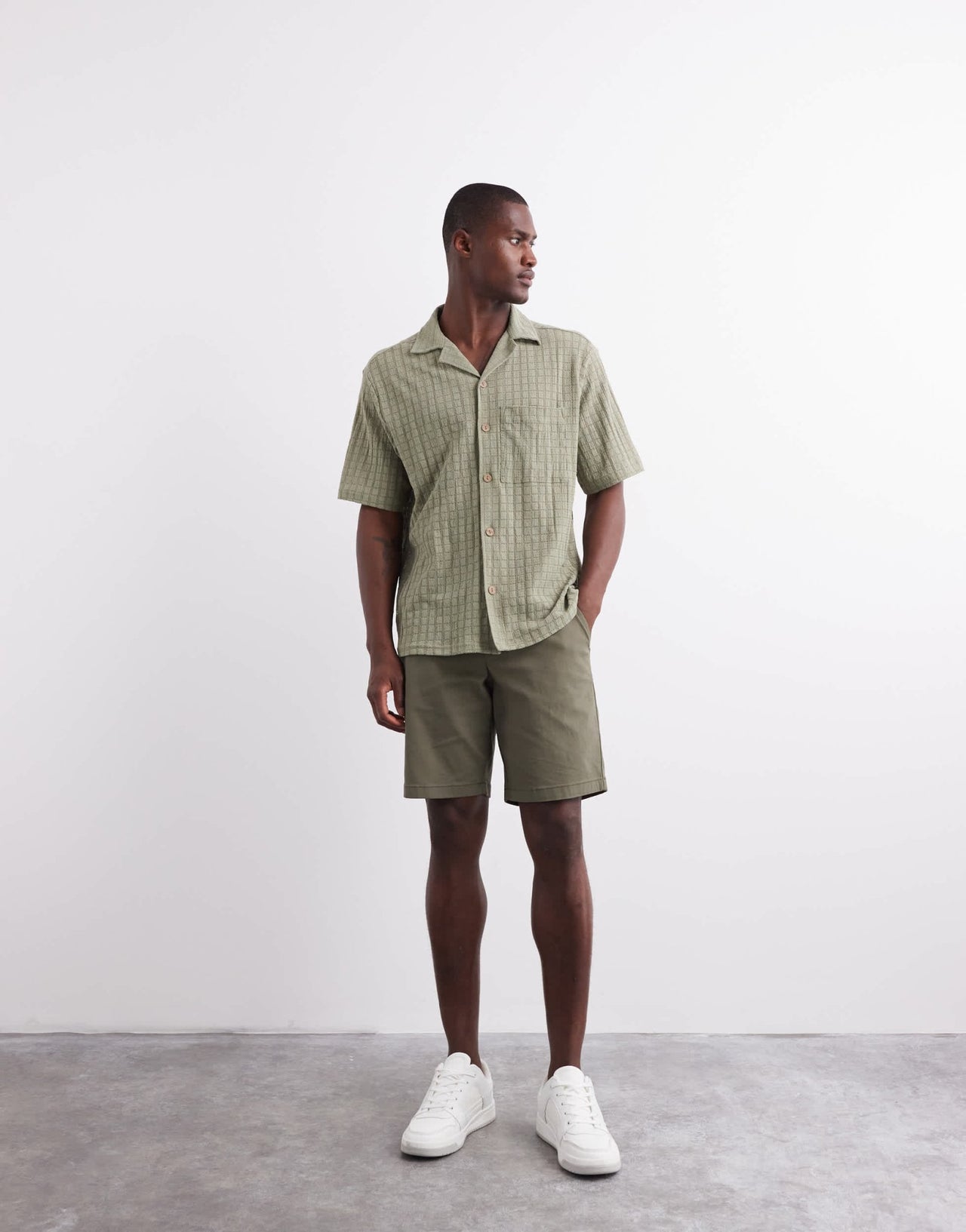 River Island revere collar textured shirt in khaki - ASOS Sample Sale EU Store