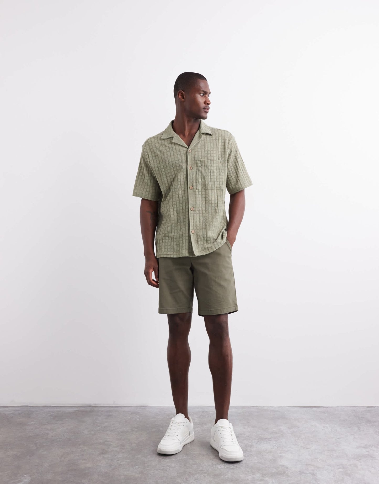 River Island revere collar textured shirt in khaki - ASOS Sample Sale EU Store