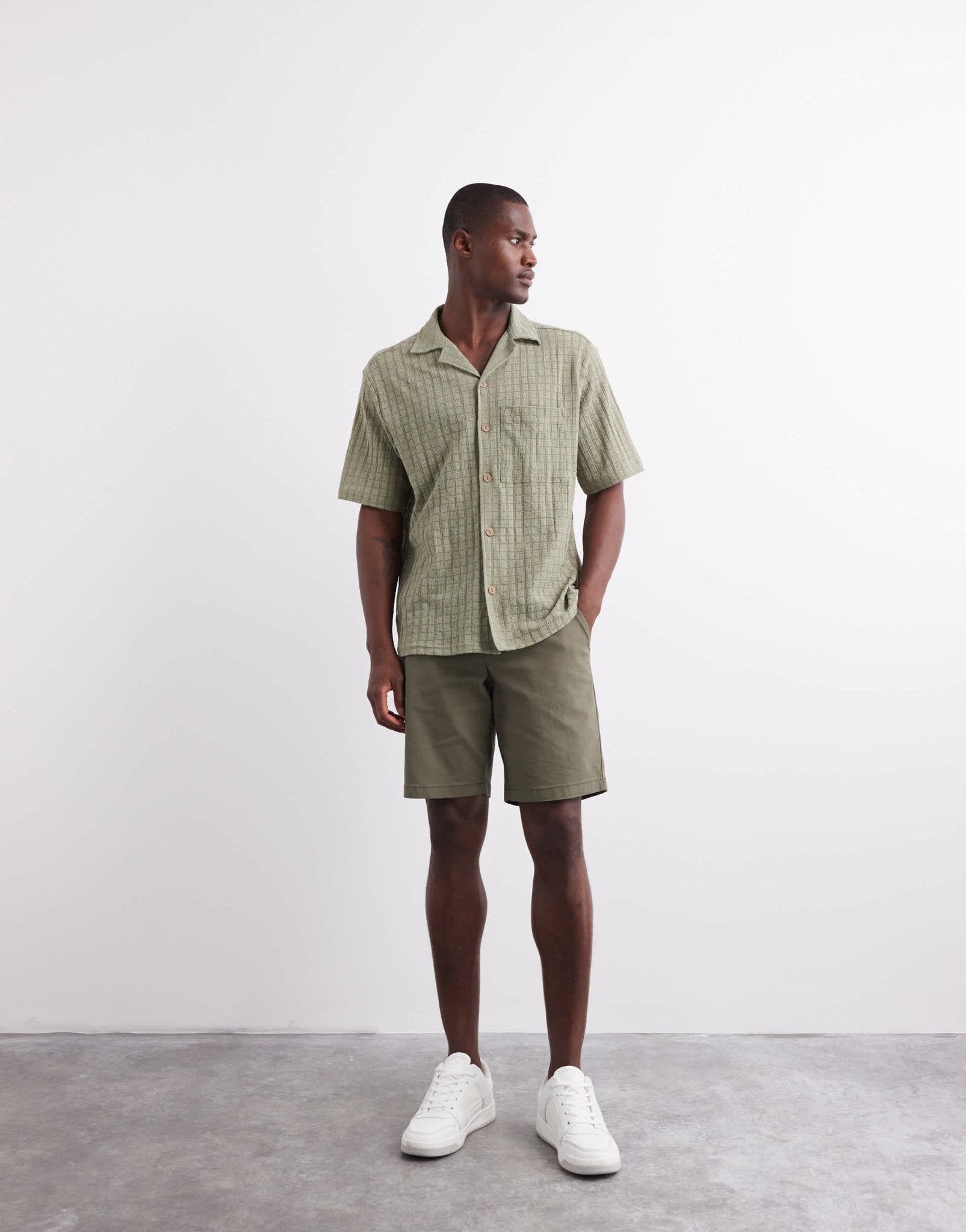 River Island revere collar textured shirt in khaki - ASOS Sample Sale EU Store