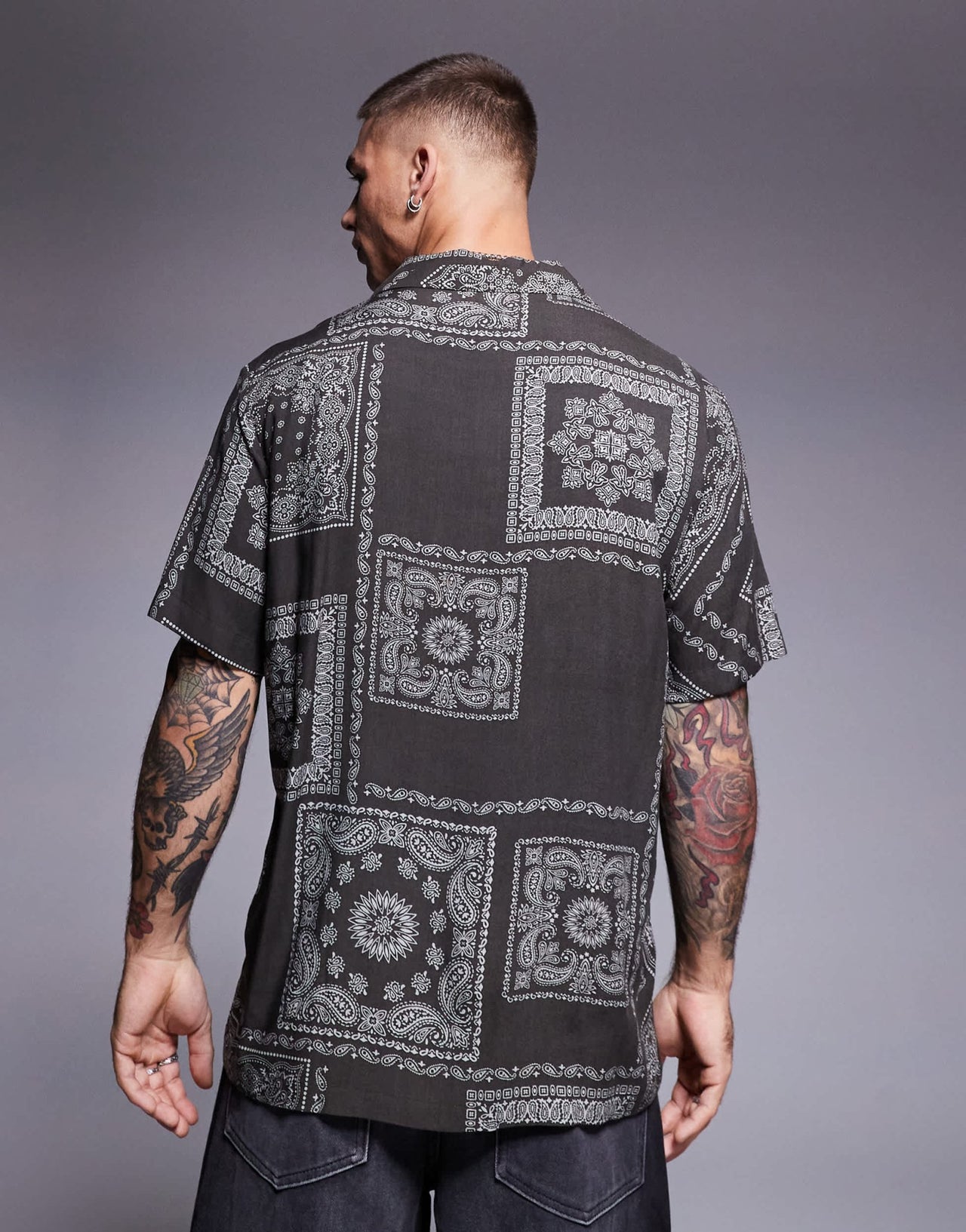River Island short sleeve shirt in bandana print - ASOS Sample Sale EU Store
