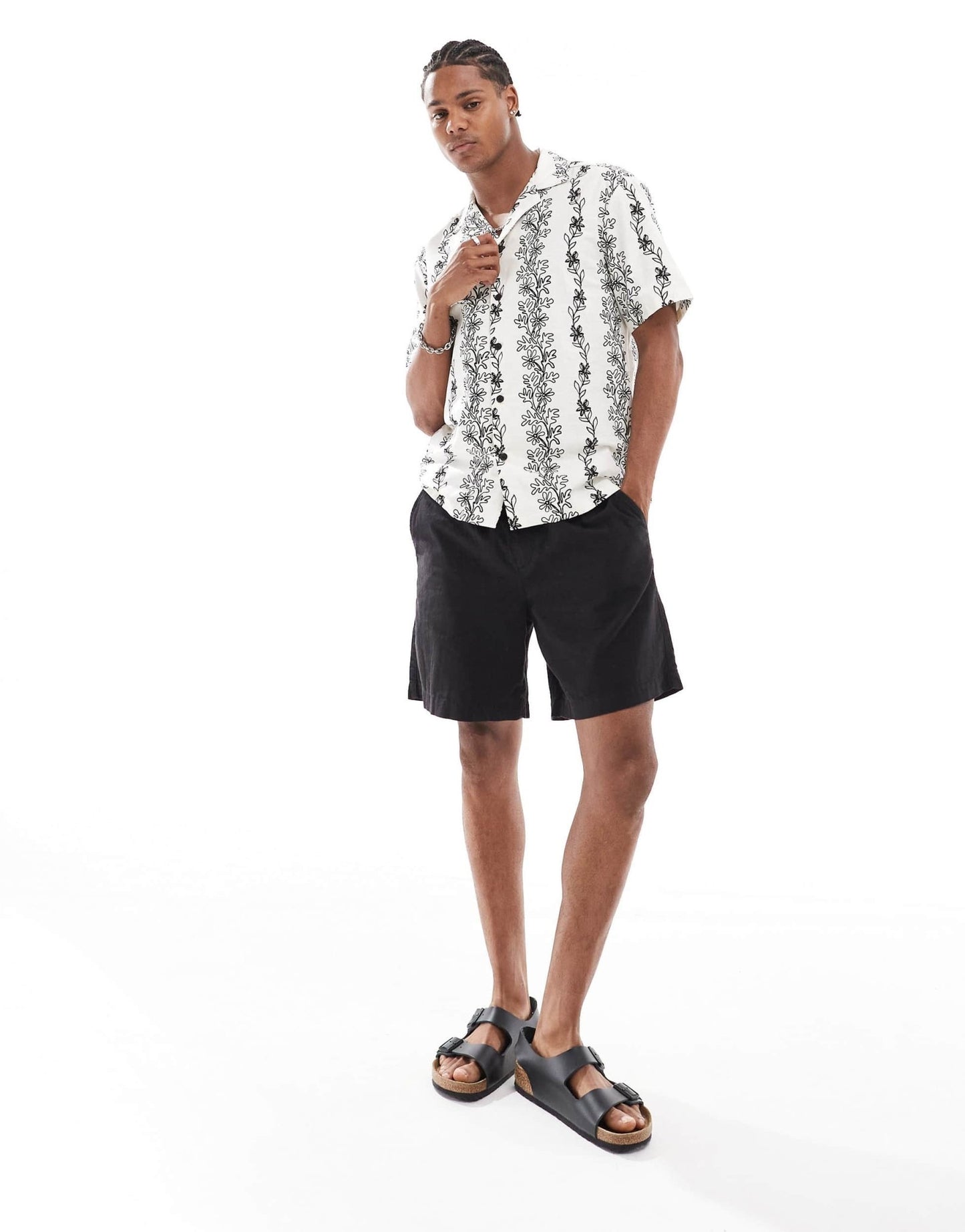 River Island short sleeve vine print shirt in ecru and black - ASOS Sample Sale EU Store