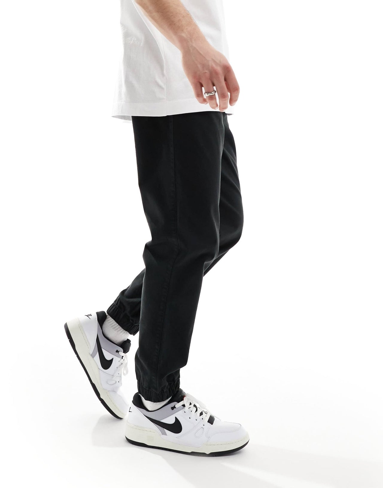 River Island slim fit joggers in black - ASOS Sample Sale EU Store